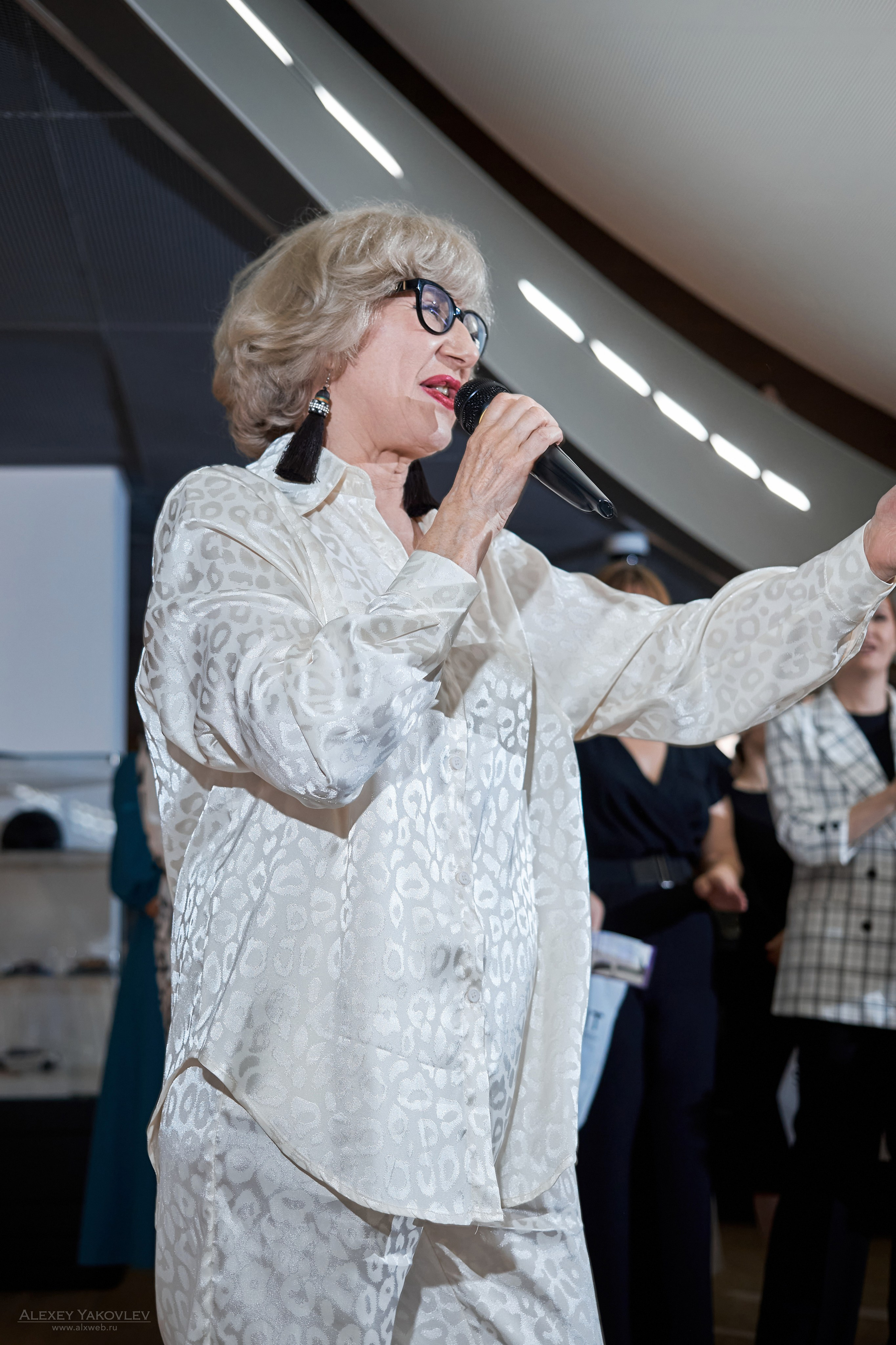 Модный показ PRE-FALL модельной школы Modeling+. Фотограф Алексей Яковлев