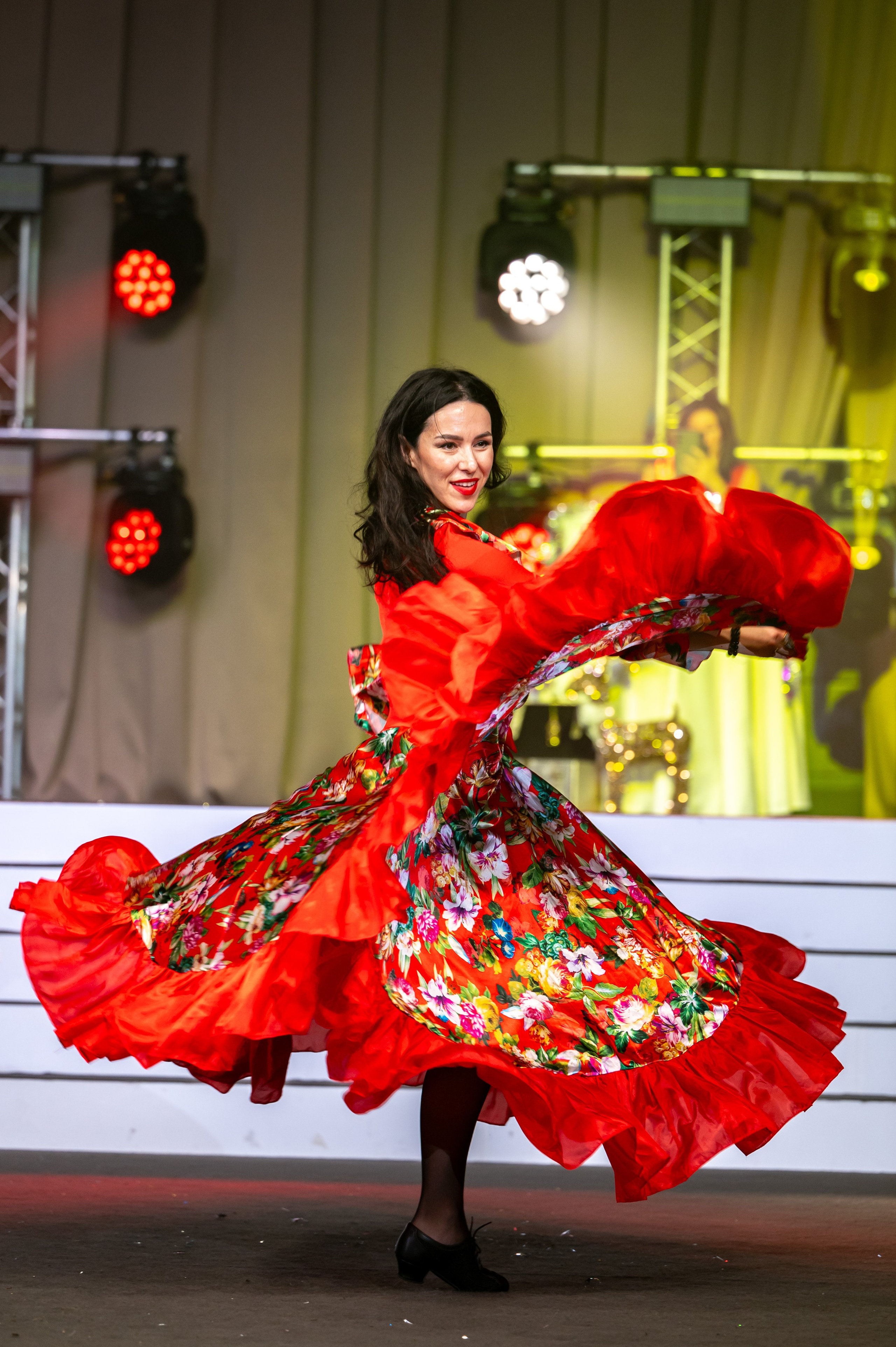 SL Новогодний отчетный концерт 2024/2025. Спортивный фотограф в Туле и Тульской области. Файсханова Фото Спорт