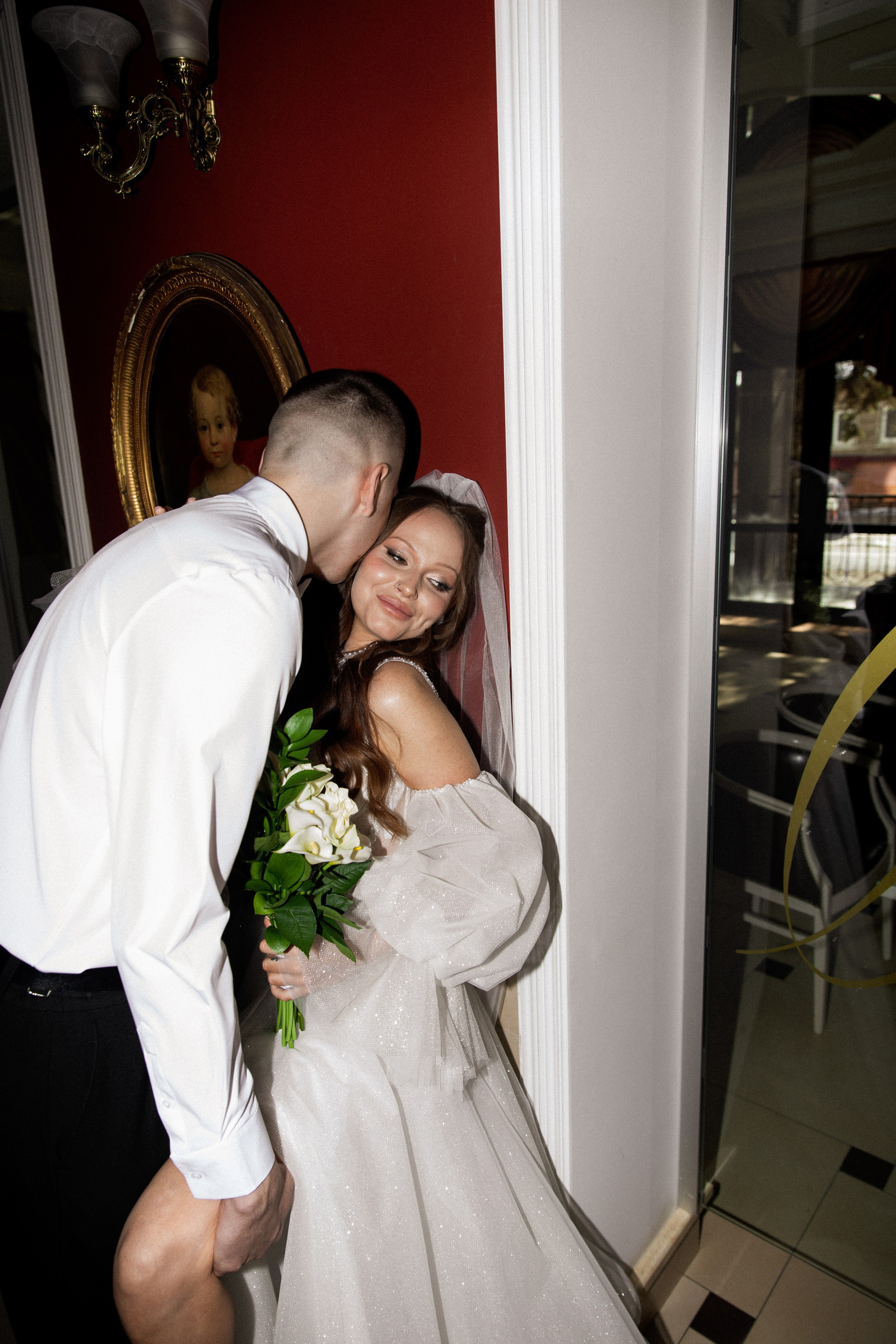 Никита и Виктория сборы и лавстори. Меня зовут Александр Литвинчук и я свадебный фотограф в Саратове