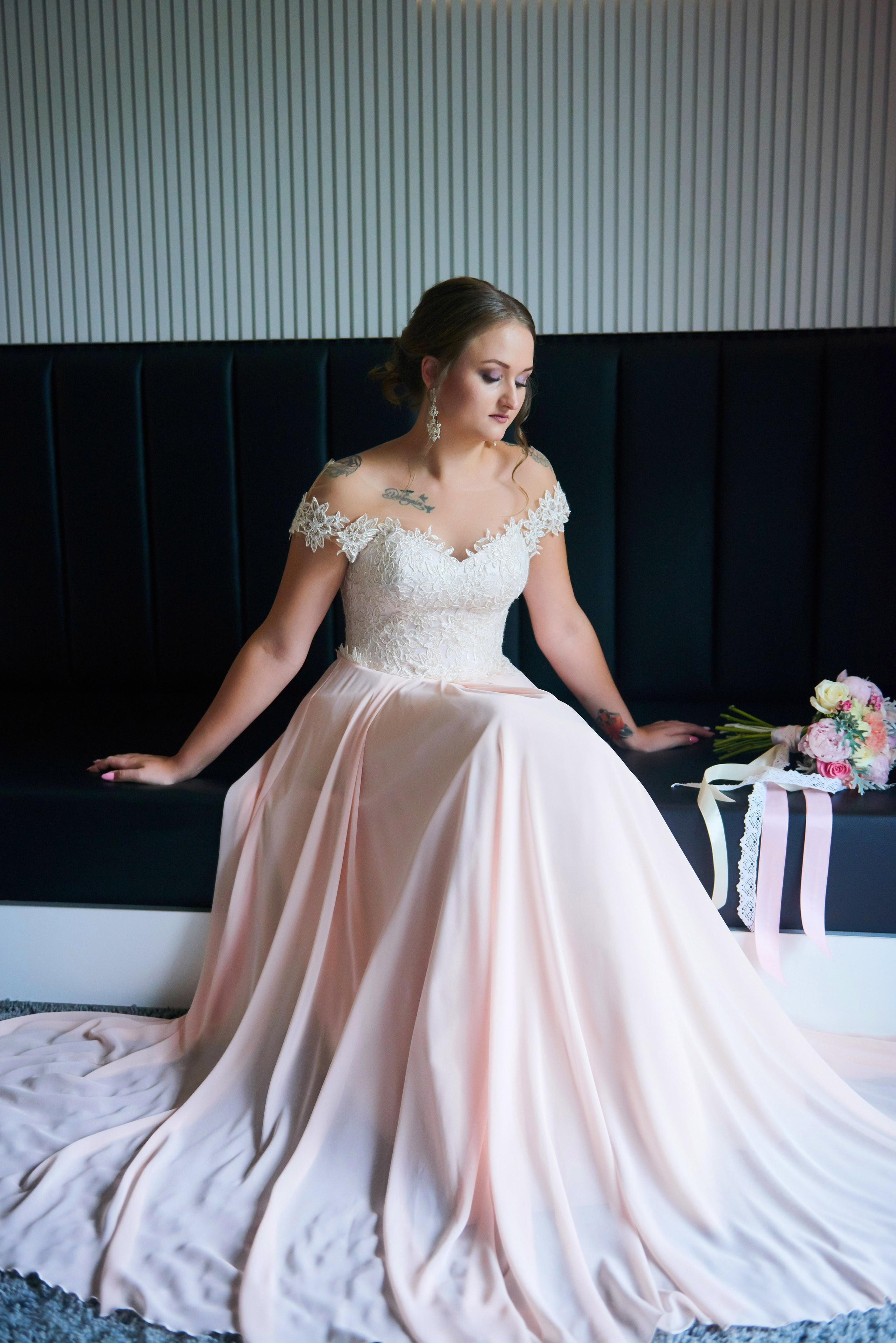 Ульяна и Дмитрий (свадебная прогулка в Сестрорецке под дождем, , фотосессия в верхнем парке Петергофа). Портретный, семейный и свадебный фотограф в Санкт-Петербурге и в Пушкине Ширяев Денис