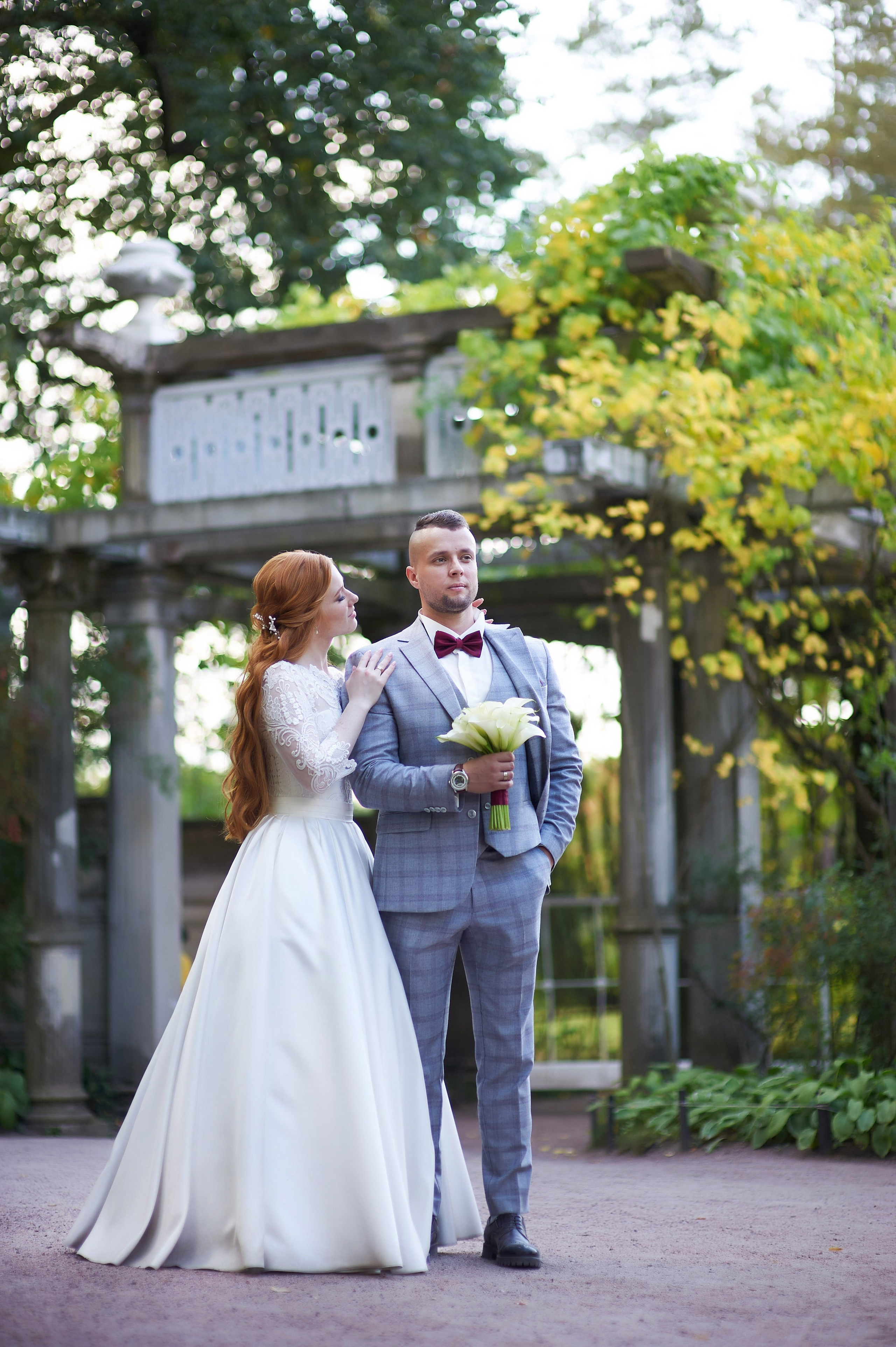 Красивейшая свадебная прогулка для проведения фотосессии своей свадьбы по Екатерининскому парку в Пушкине Наталии и Александра. Портретный, семейный и свадебный фотограф в Санкт-Петербурге и в Пушкине Ширяев Денис