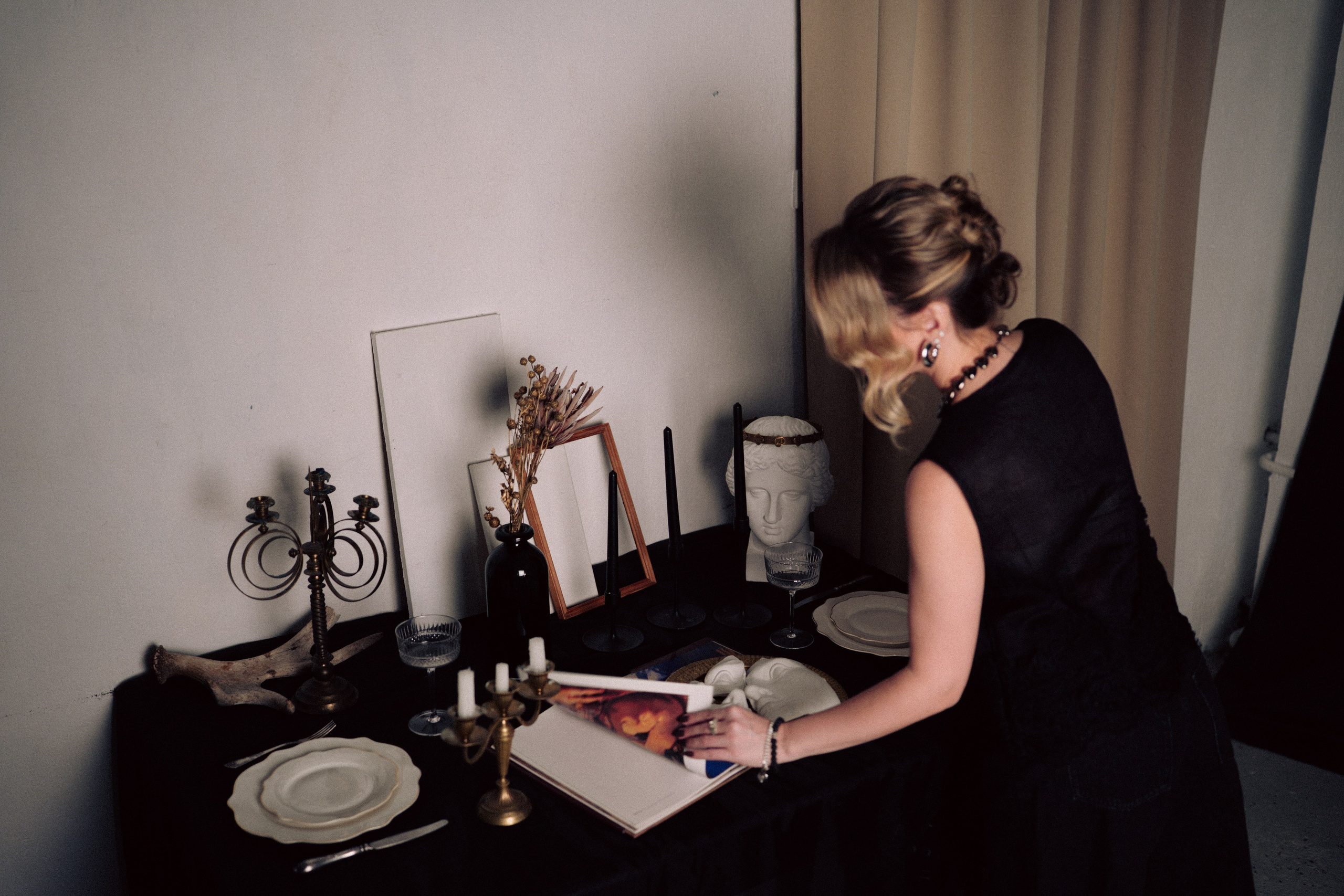 НОВОГОДНЯЯ ФОТОСЕСИИЯ В СТУДИИ ДЛЯ ДЕВУШКИ И ПРОГУЛКА ПО ЧЕРНЫШЕВСКОЙ. Профессиональный фотограф, Санкт-Петербург — Виктория Богомолова