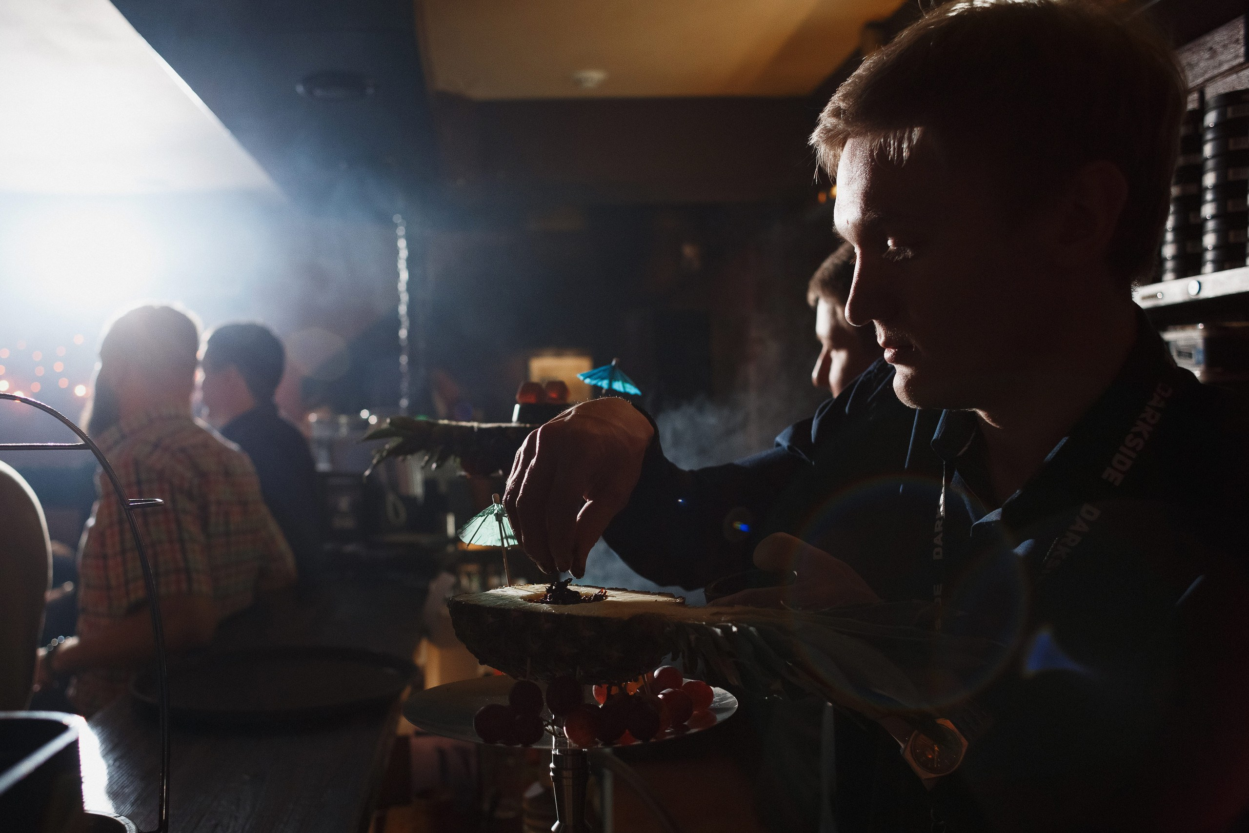 Захватывающий вкус и атмосфера: кальянная в Таганроге Бейкер Стрит. Свадебный и семейный фотограф в Таганроге Бакарюк Антон