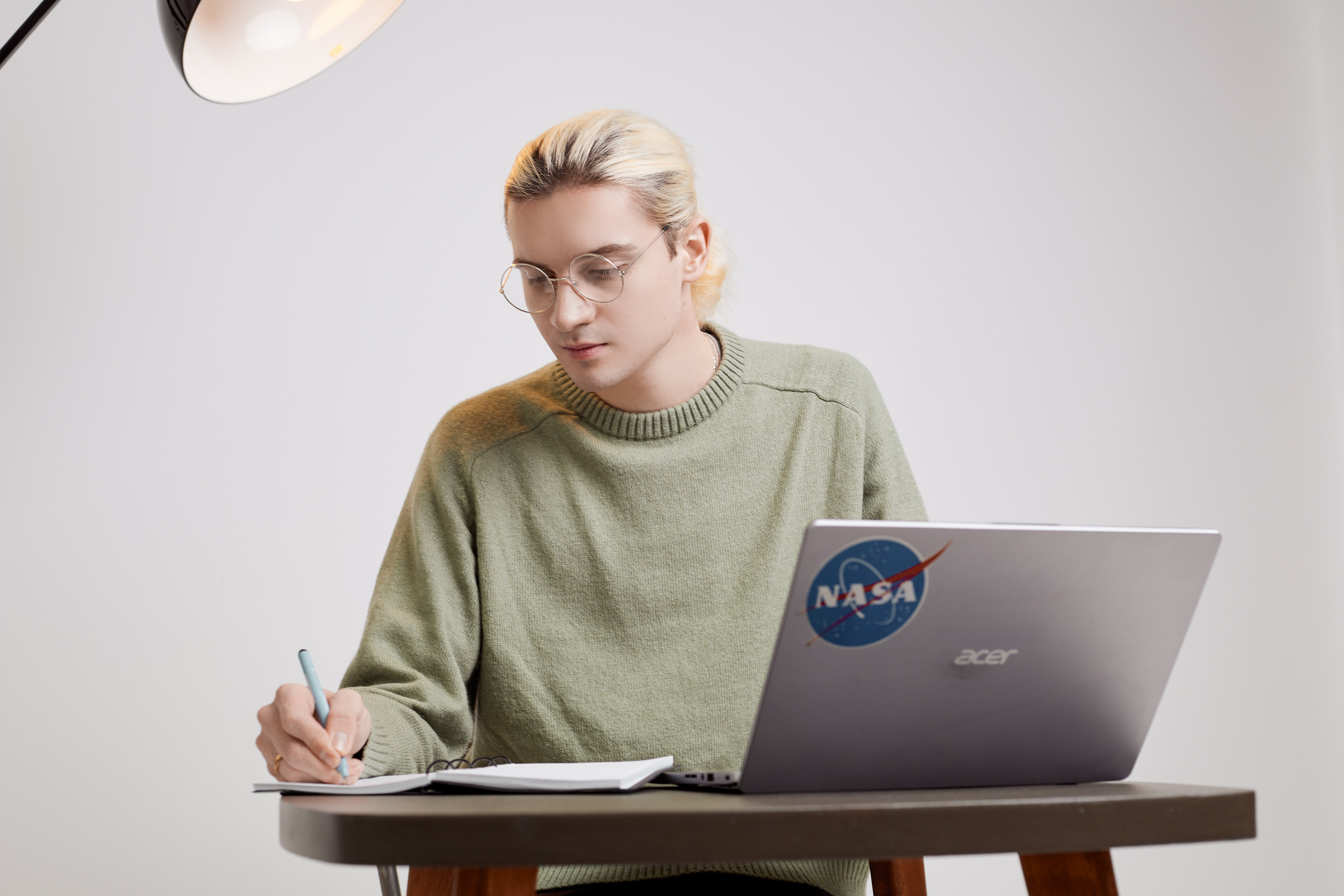 Бизнес-портрет. Саша Лампочкин. Портретный фотограф в Москве