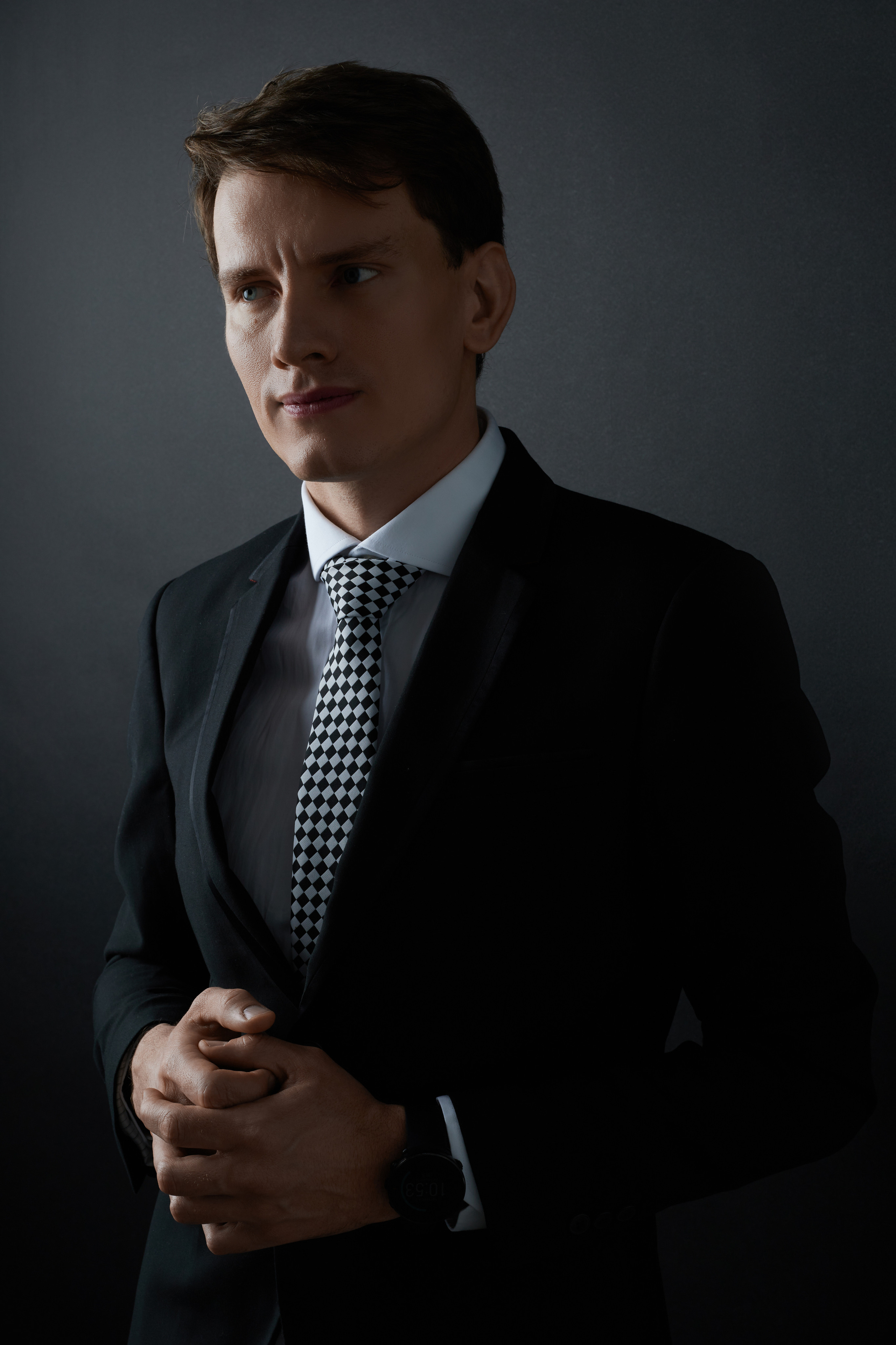 Бизнес-портрет. Саша Лампочкин. Портретный фотограф в Москве