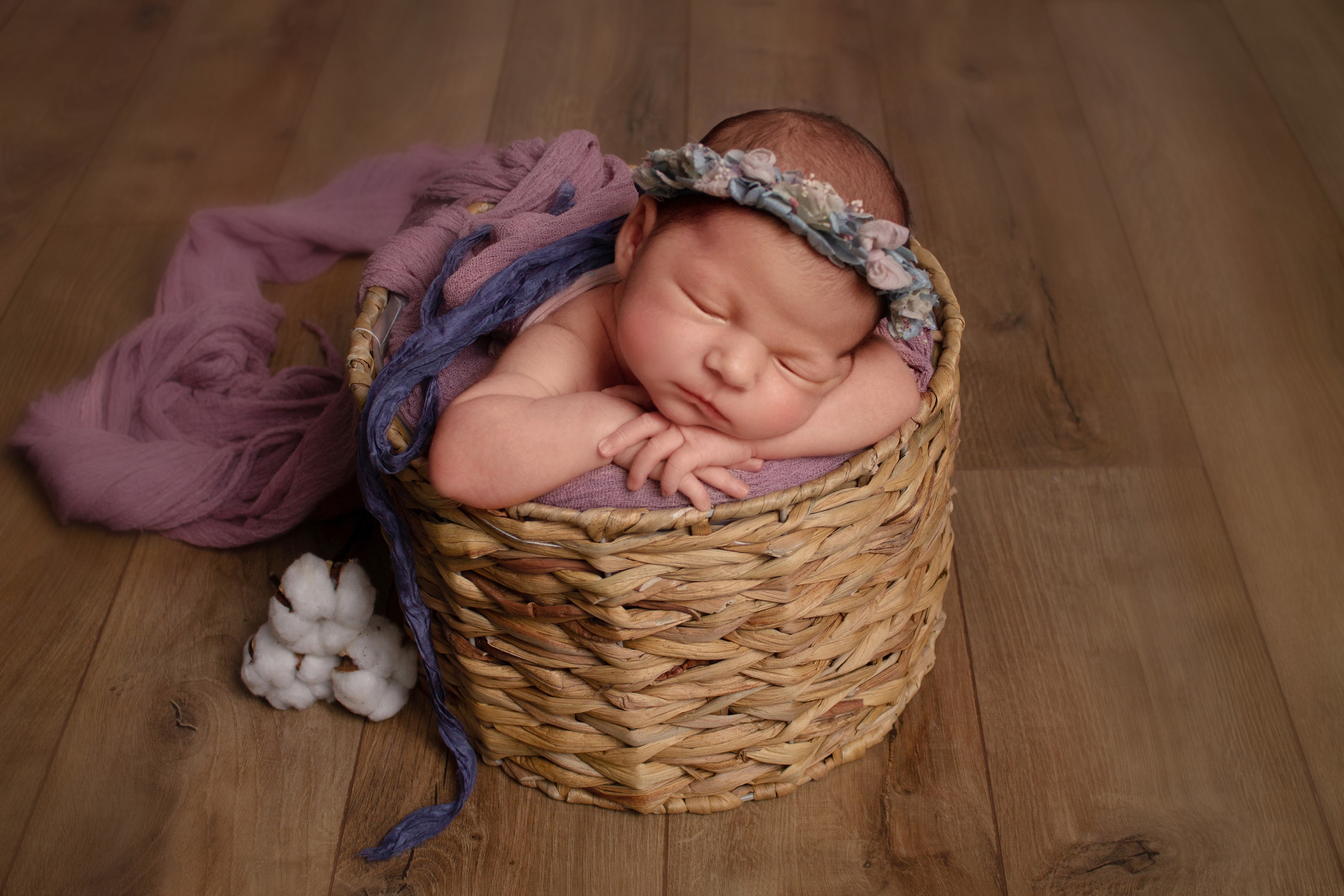 Классическая фотосессия малыша. Фотограф новорожденных малышей в Омске и Омской области Эльвира Камаева