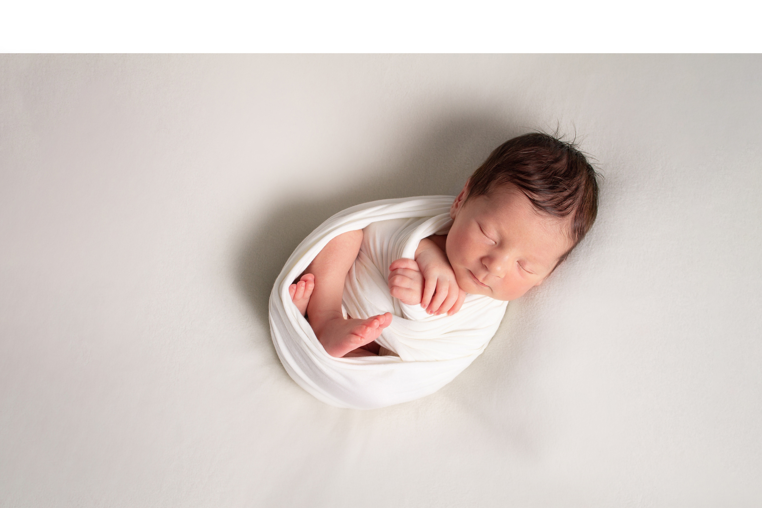 Классическая фотосессия малыша. Фотограф новорожденных малышей в Омске и Омской области Эльвира Камаева