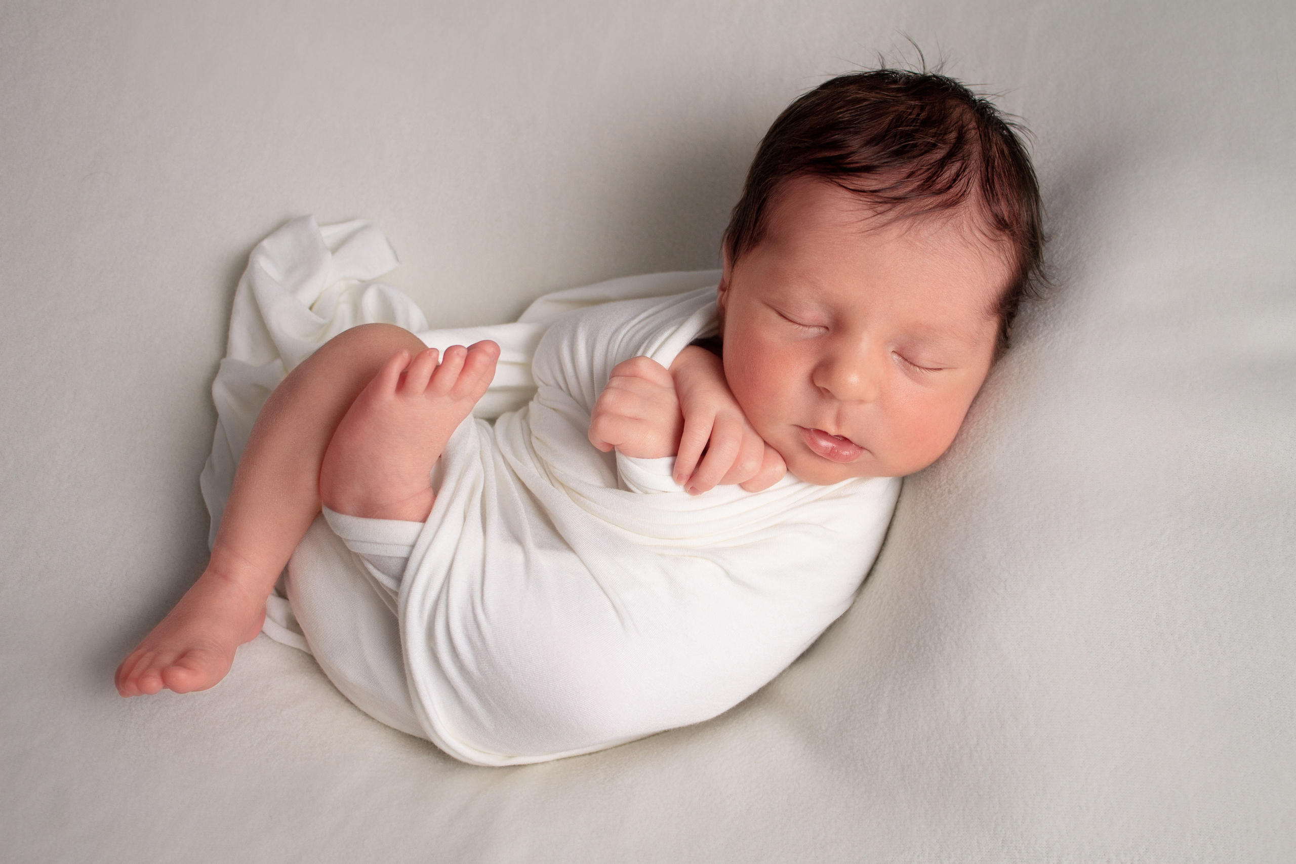 Классическая фотосессия малыша. Фотограф новорожденных малышей в Омске и Омской области Эльвира Камаева