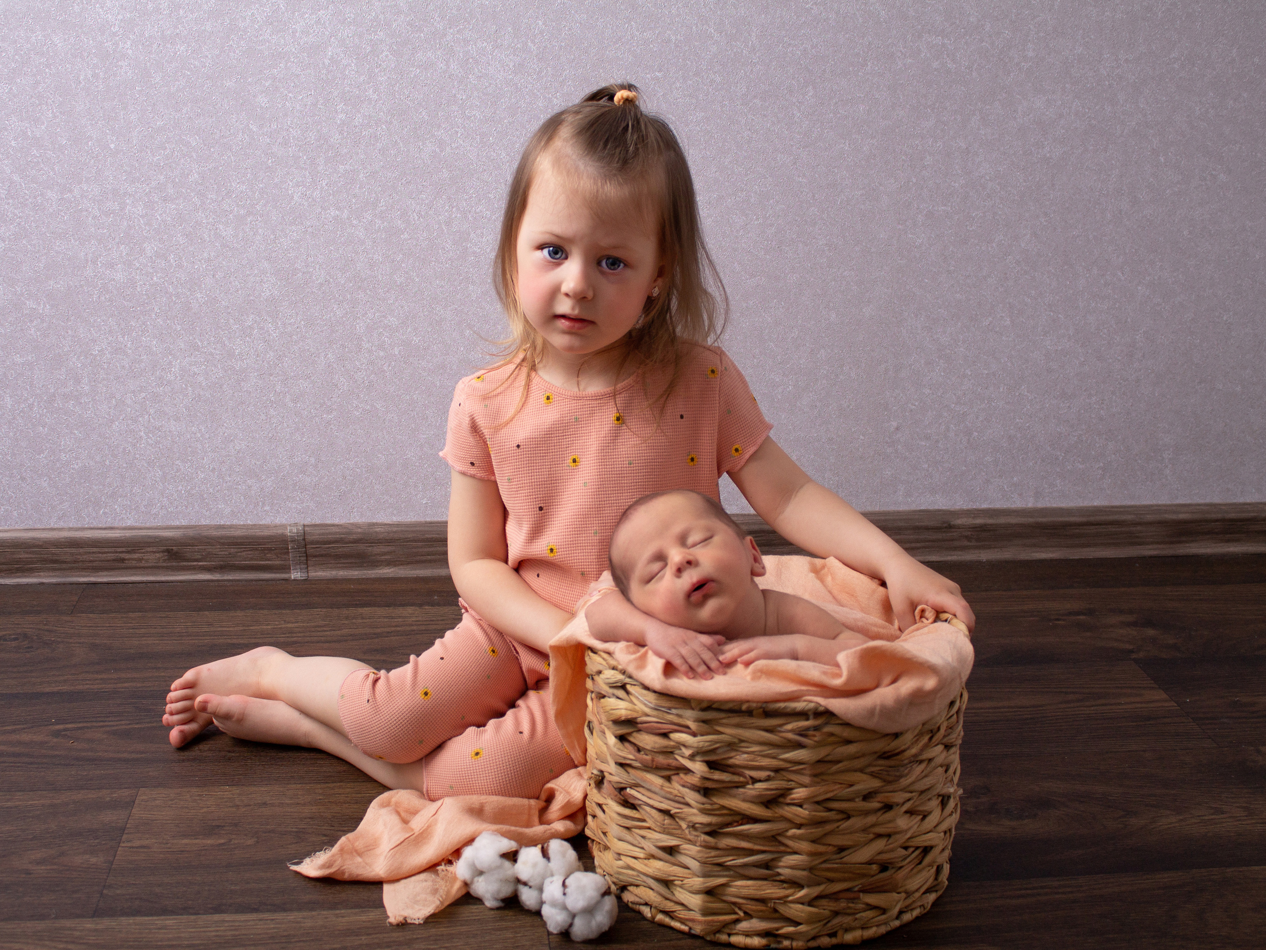 Семейные кадры от Elvira Kamaeva. Фотограф новорожденных малышей в Омске и Омской области Эльвира Камаева