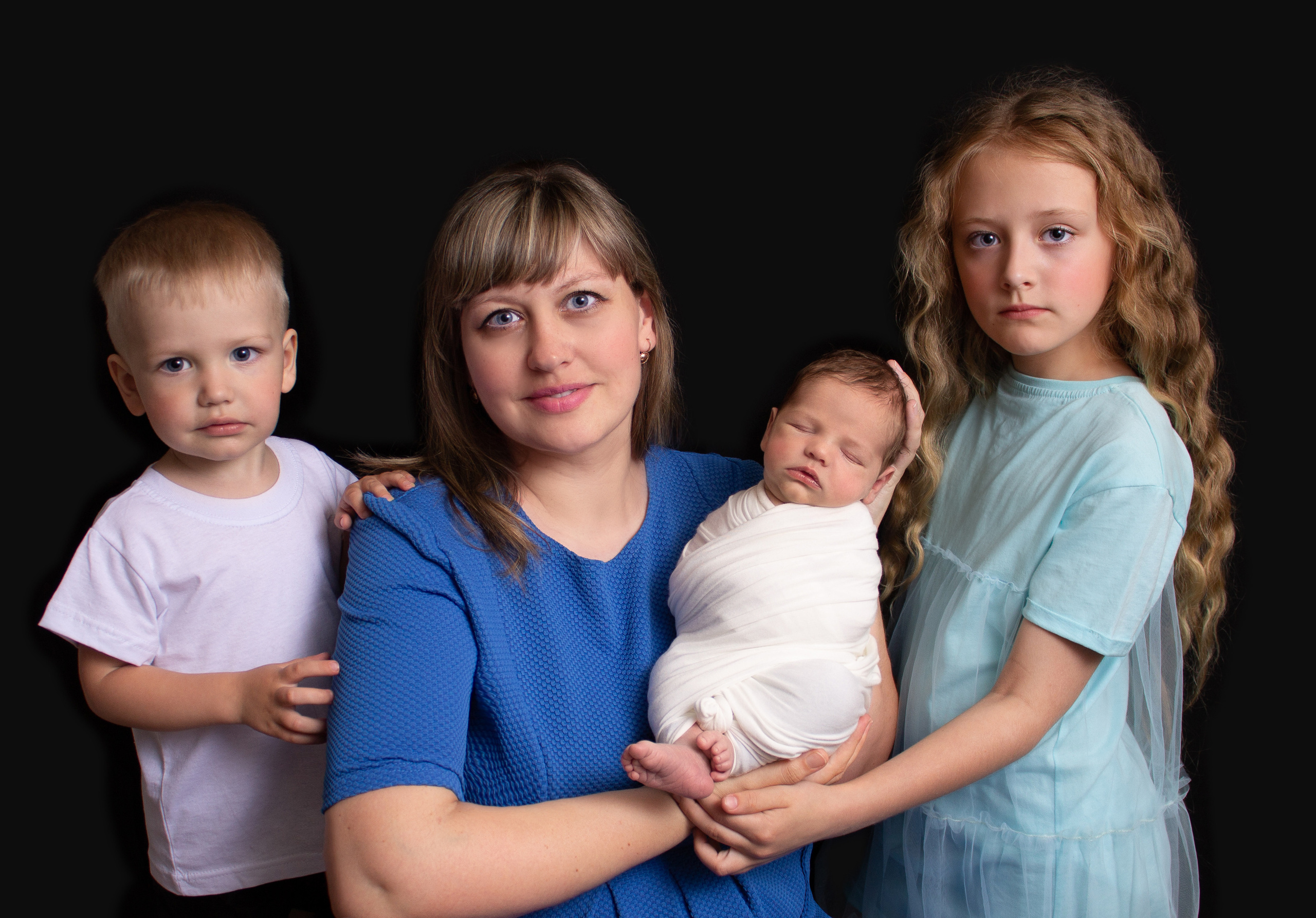 Семейные кадры от Elvira Kamaeva. Фотограф новорожденных малышей в Омске и Омской области Эльвира Камаева