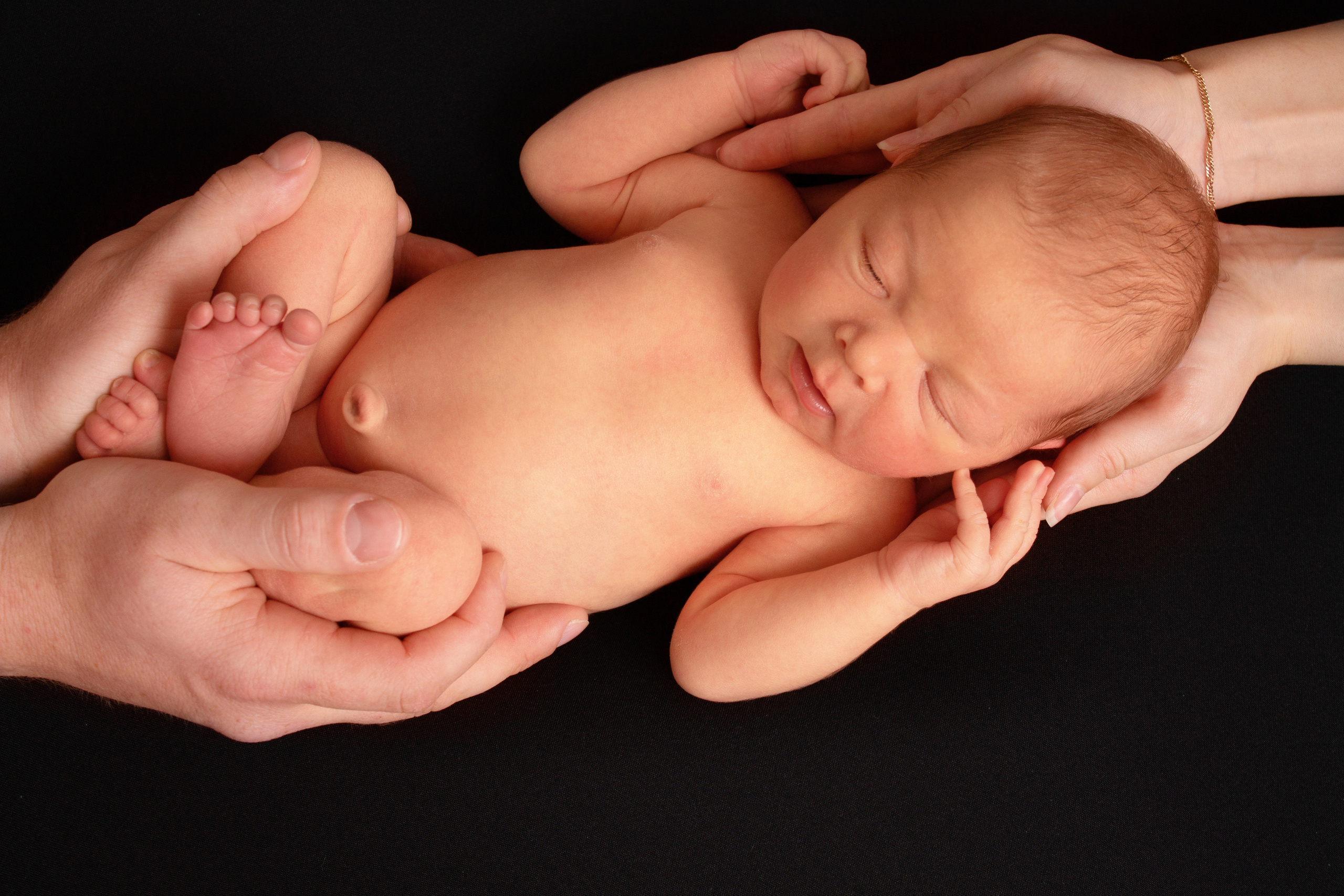 Классическая фотосессия малыша. Фотограф новорожденных малышей в Омске и Омской области Эльвира Камаева