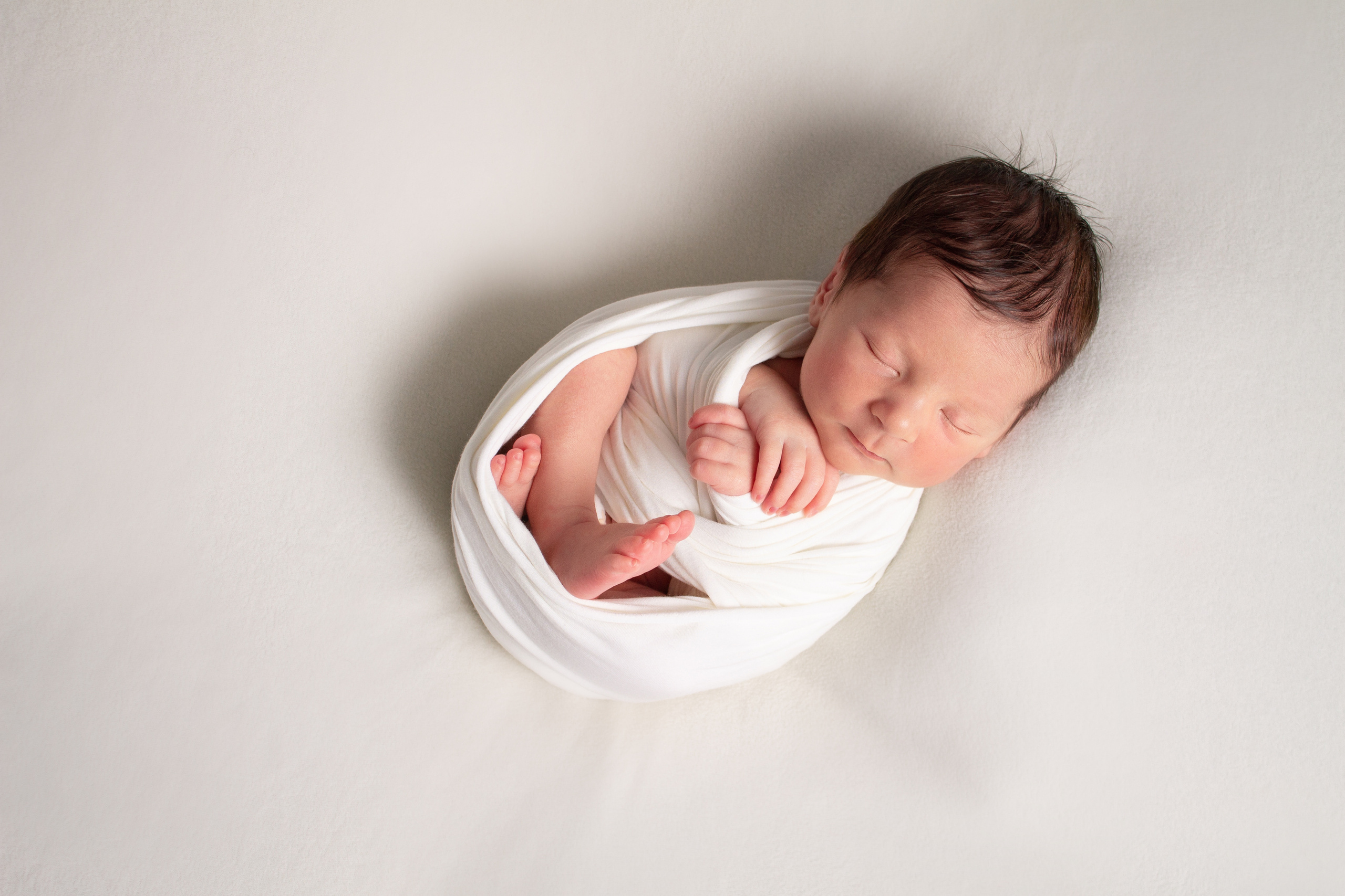 Классическая фотосессия малыша. Фотограф новорожденных малышей в Омске и Омской области Эльвира Камаева