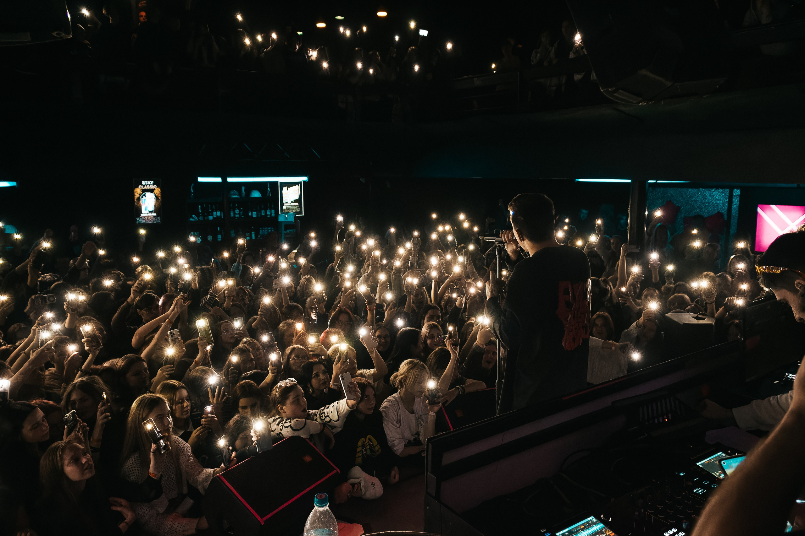 Концерт Мазелова. Фотограф Артём Ющенко