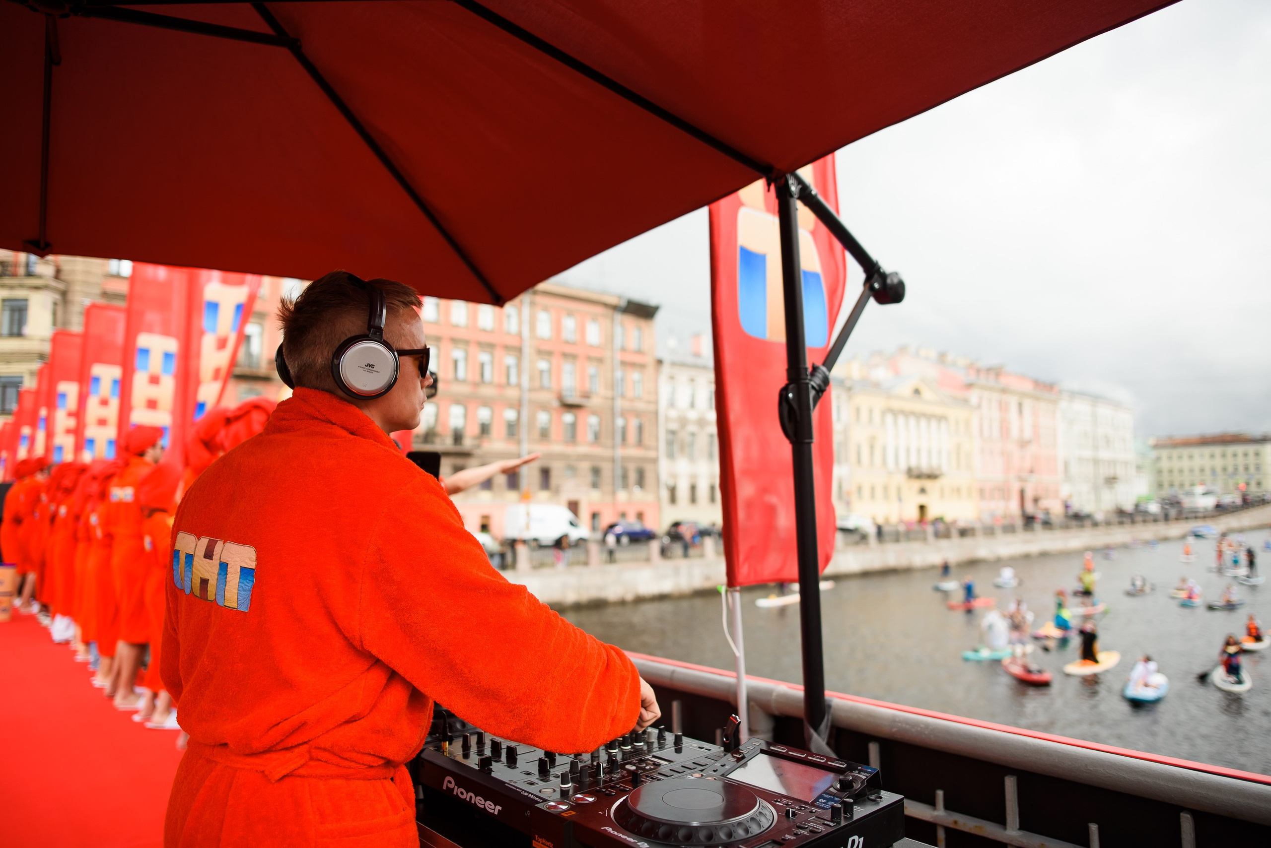 ТНТ Фонтанка SUP. Фотограф в Санкт-Петербурге — Эдуард Фазлетдинов | Репортаж, свадьбы, студия