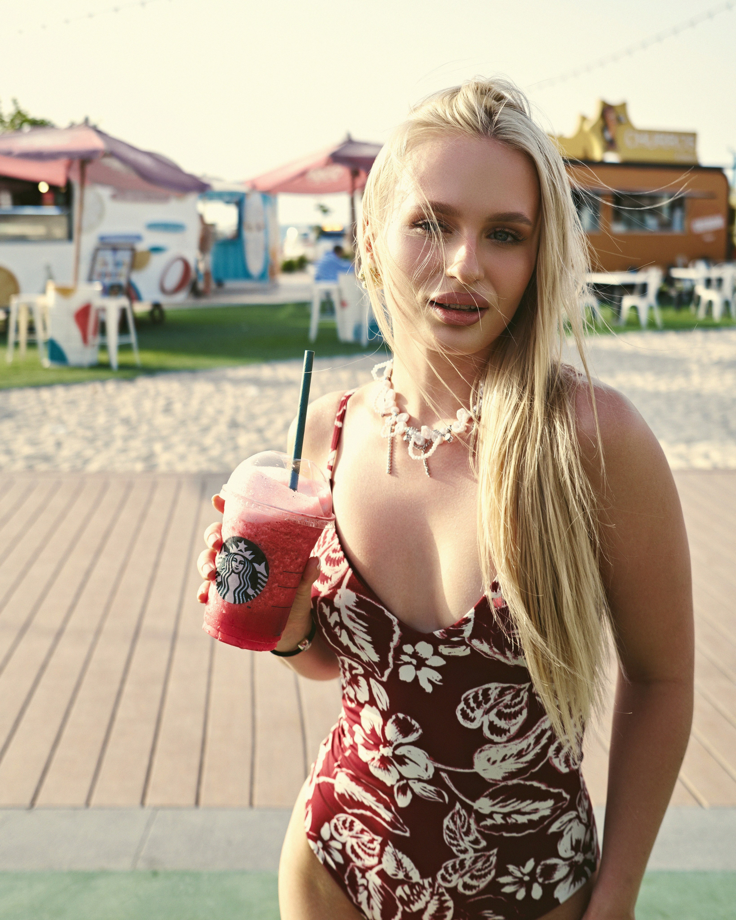 Arina. NOIZOMAX Художественный фотограф в Дубай