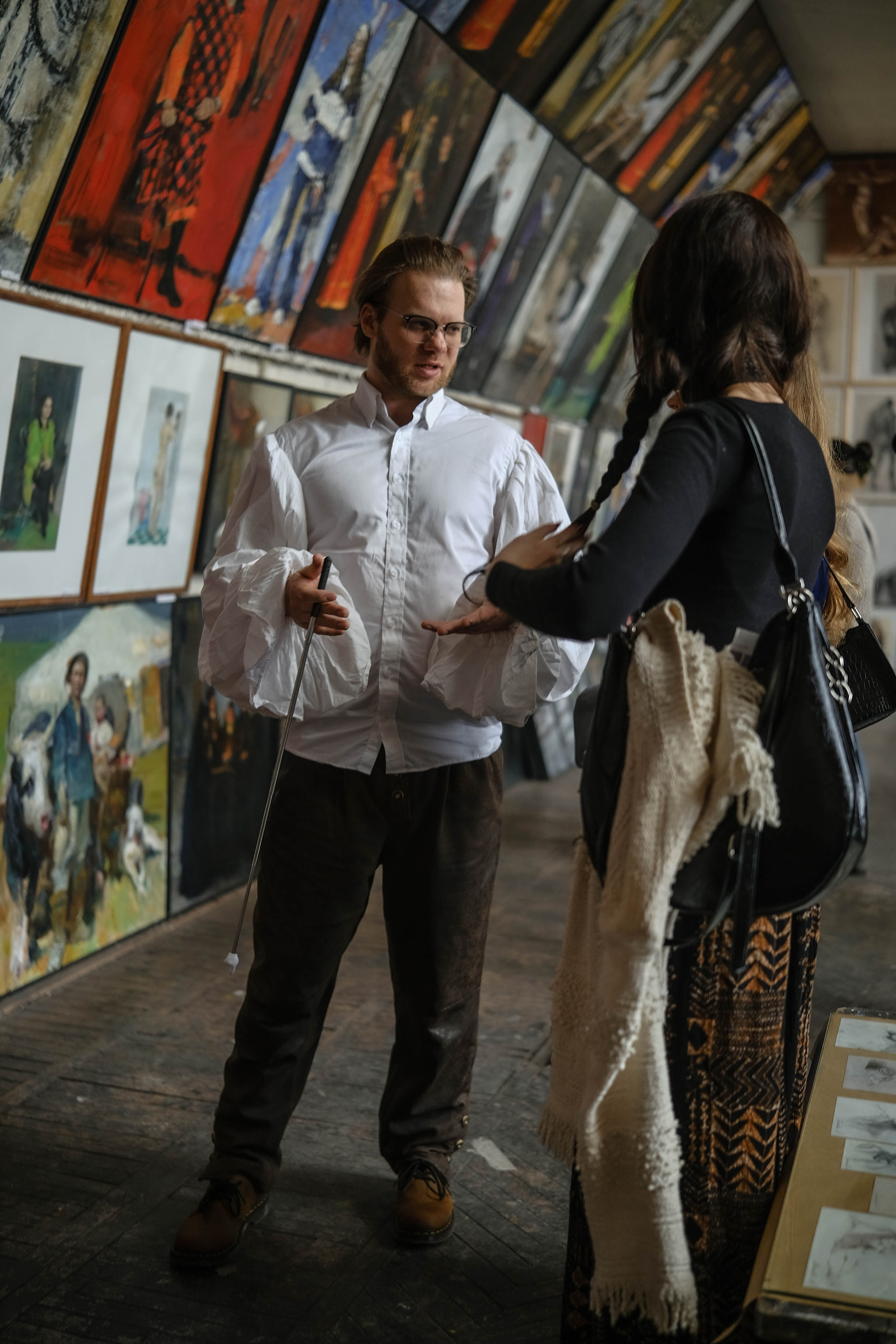 Репортаж частной экскурсии художника Михаила Соловьева в академии художеств Репина. Портретные и творческие съемки Санкт-Петребург