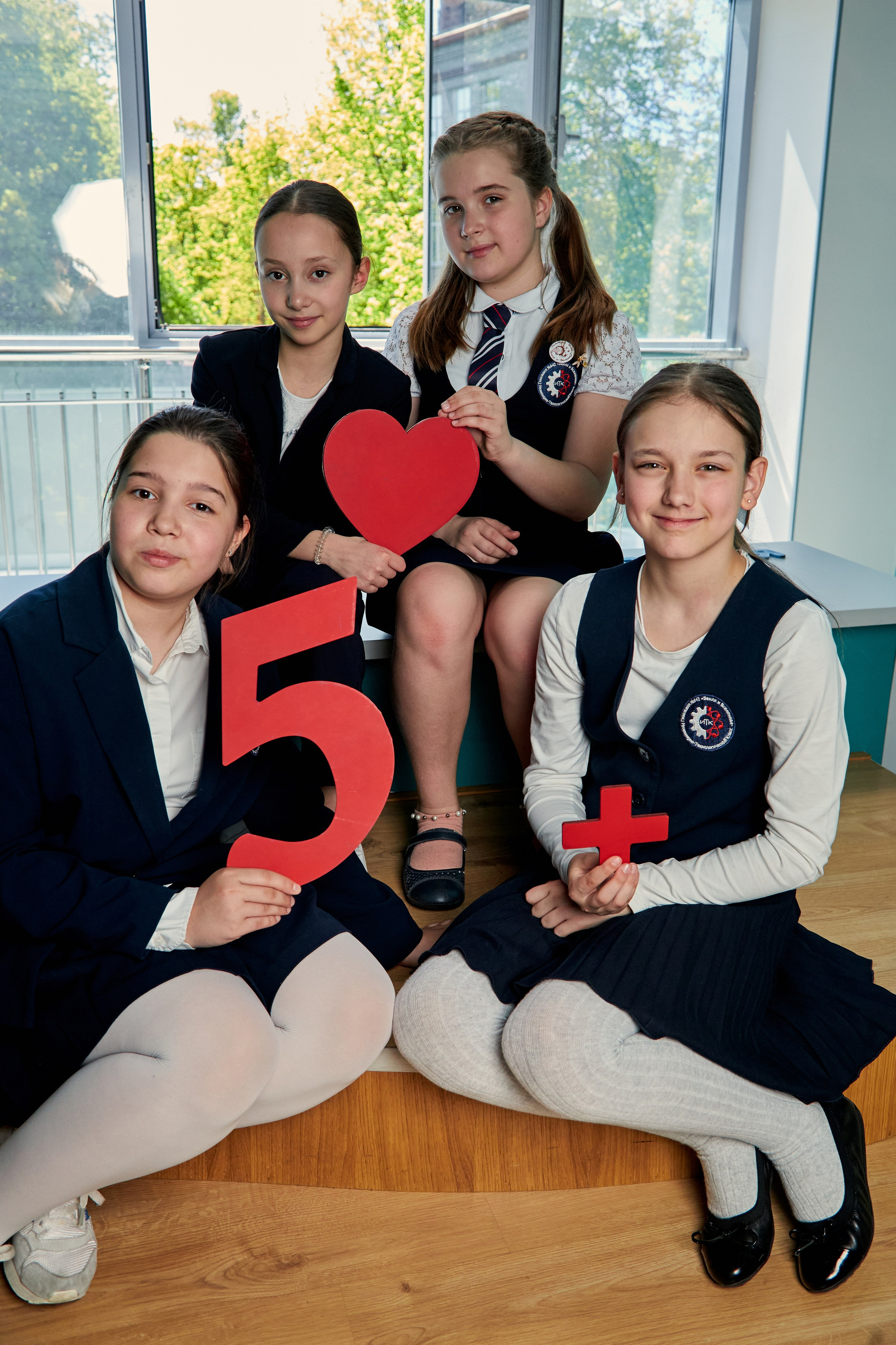 Школьные фото. Семейная фотосессия и съёмка в школе СПб Сударикова Мария