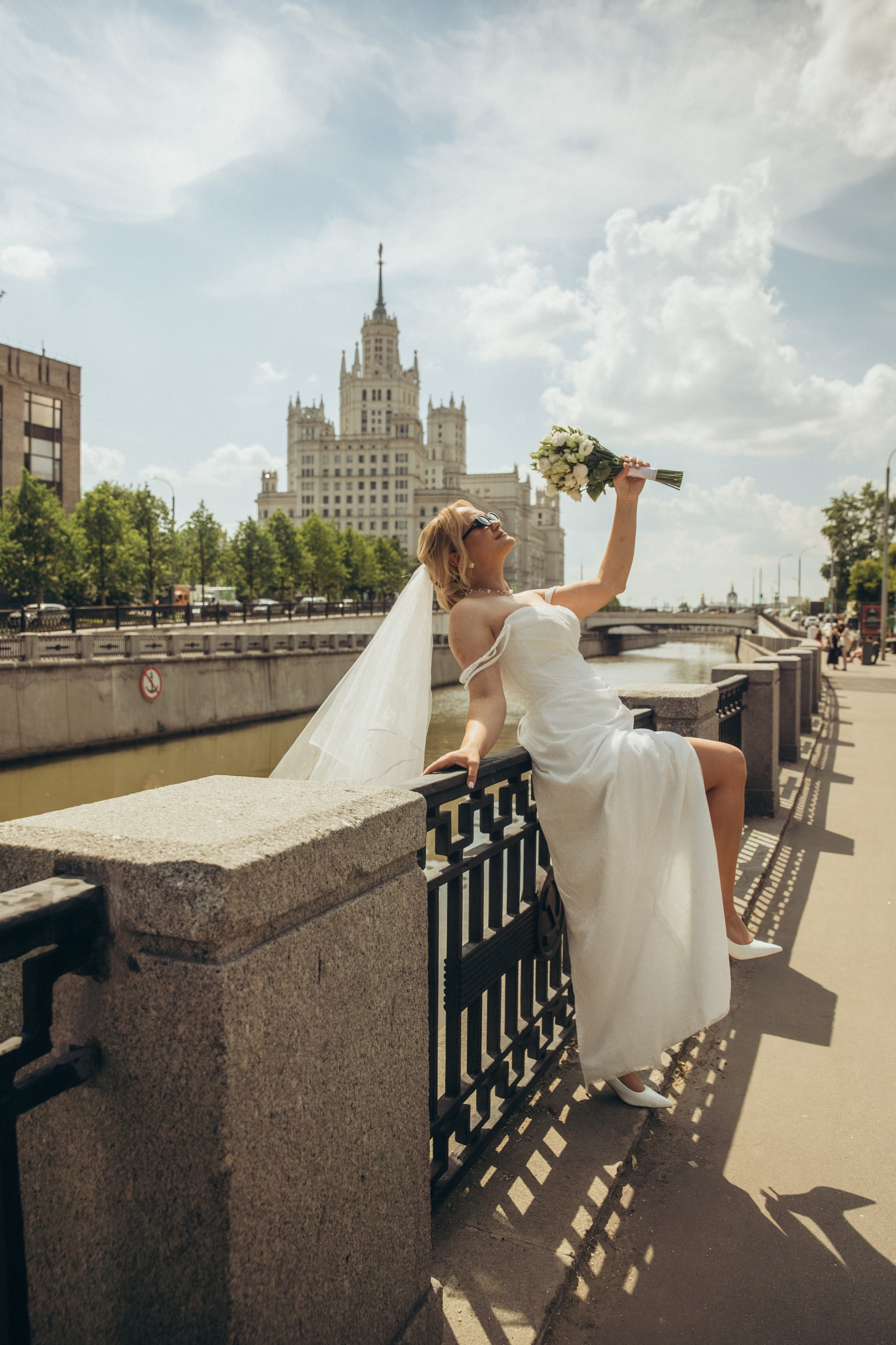 Тессинский мост свадьба. Свадебный и семейный фотограф Москва и Московская область