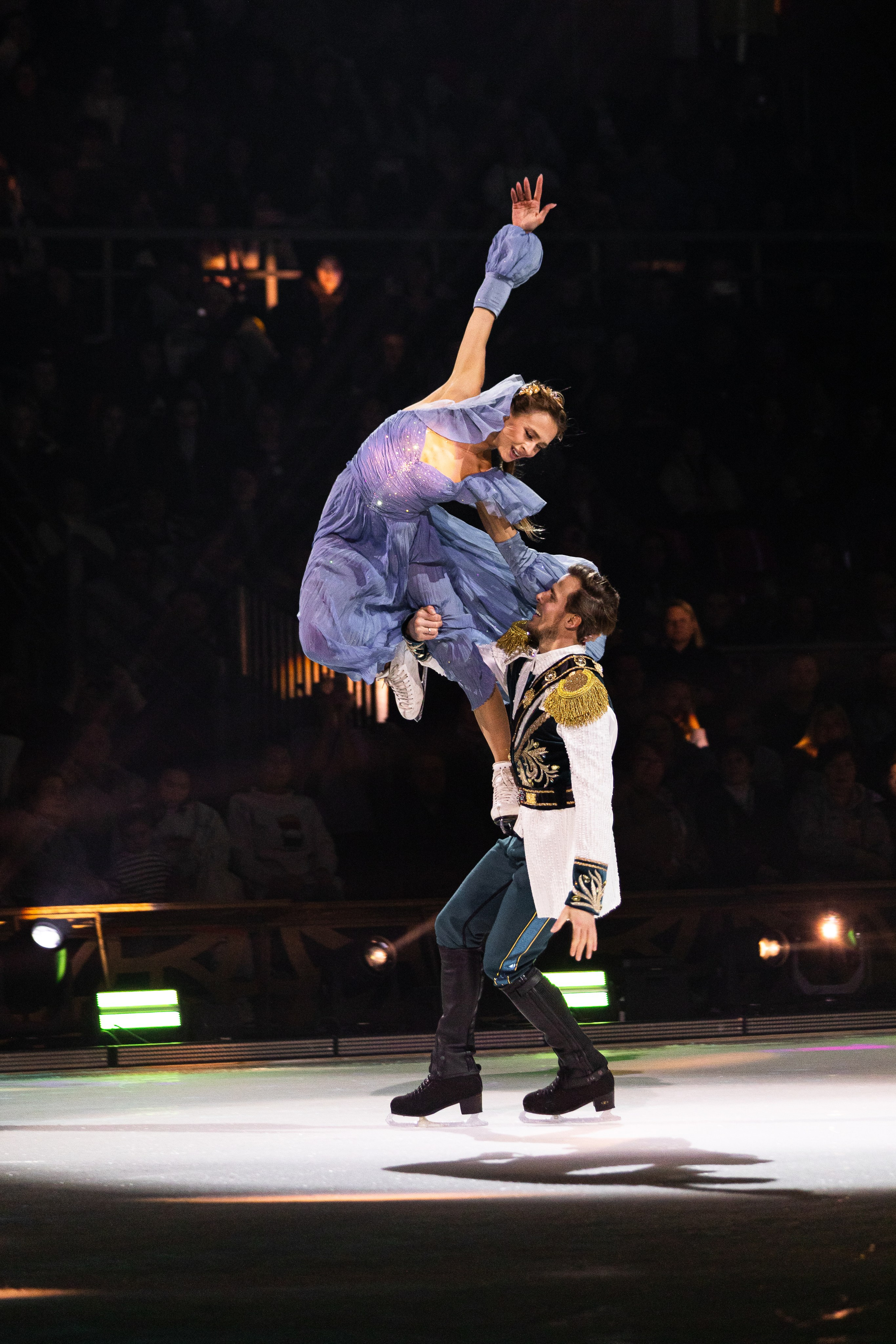Ледовое шоу Татьяны Навки — «Золушка». Спортивный фотограф — Никита