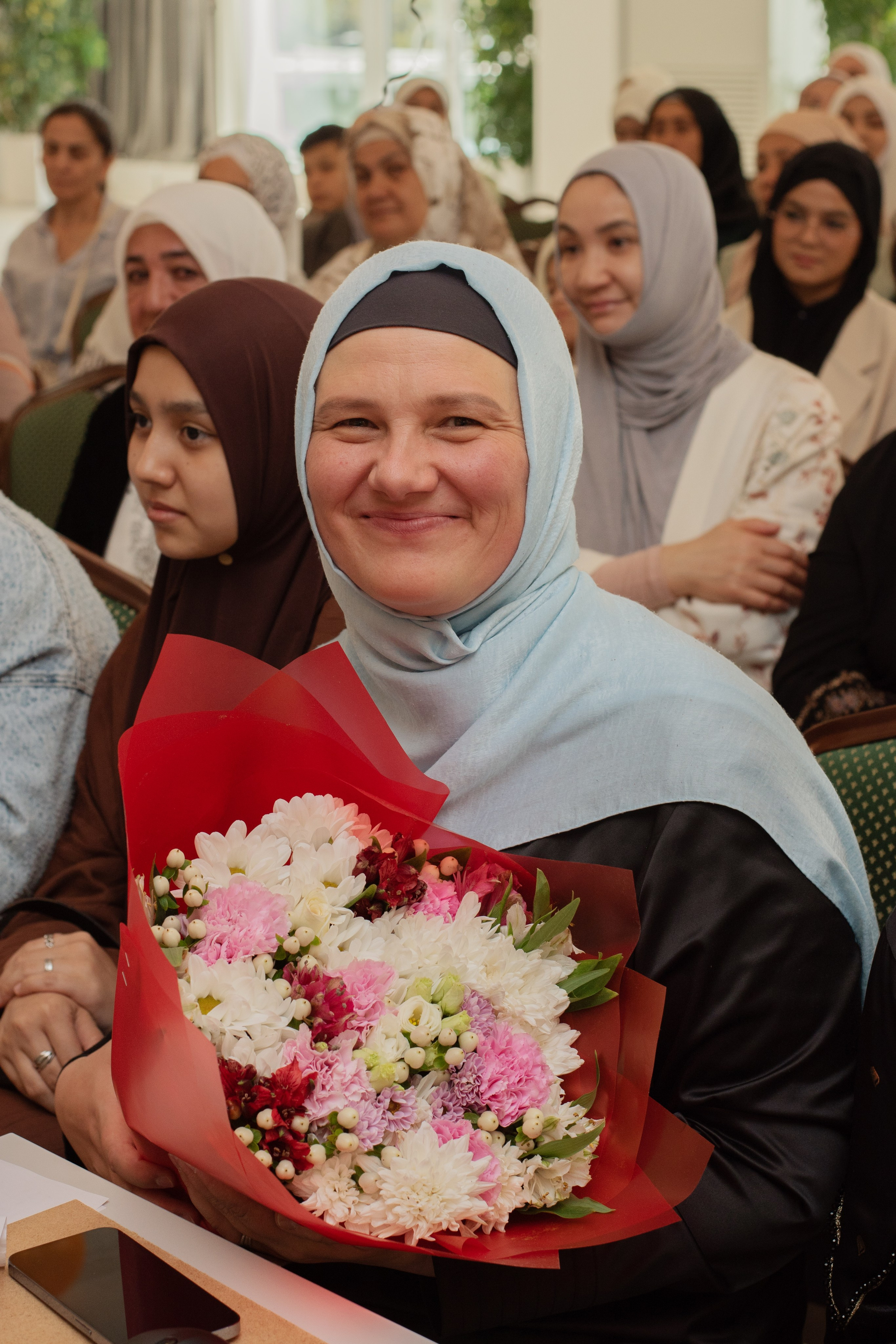 Выпускной в Евразийской женской гуманитарной академии. Лина Курочка — ваш фотограф