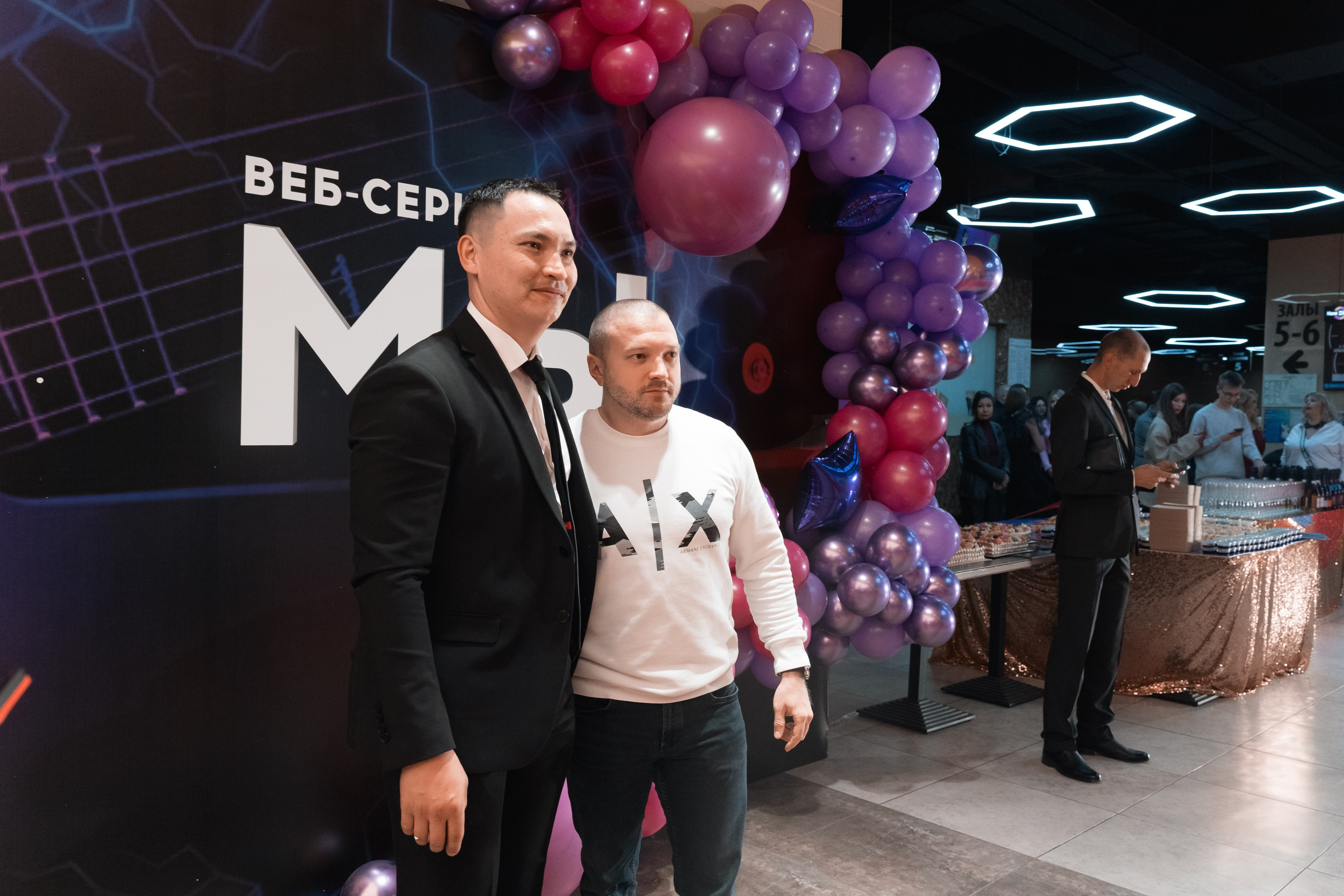 Веб-сериал «МЫ». Для тех, кто не ждёт удачи, а создаёт её. Каждая фотосессия — это твой момент, твой стиль, твой успех. 📸