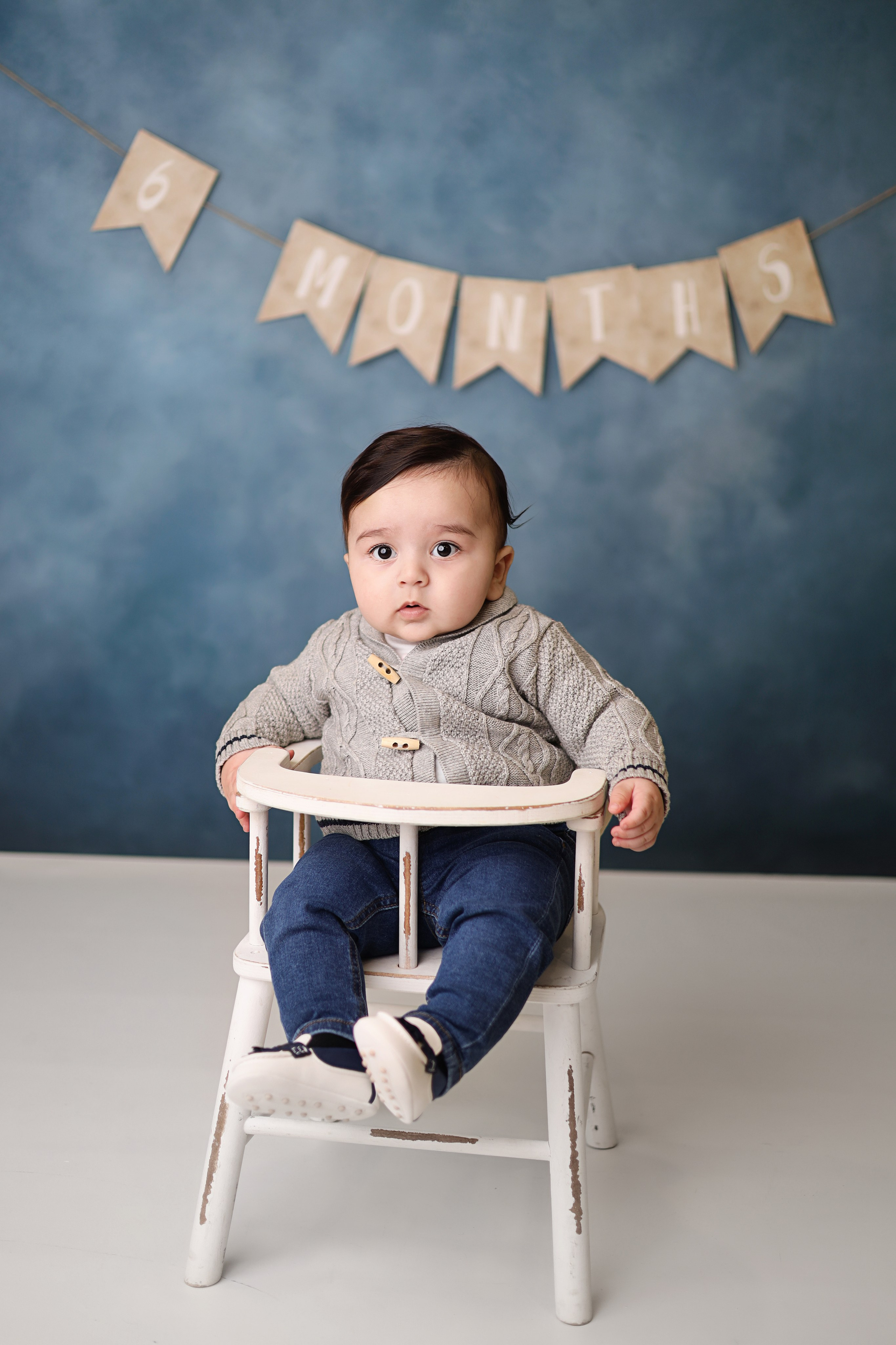 Азнавуру 6 месяцев. Фотограф новорожденных Москва. Ньюборн фотограф Москва