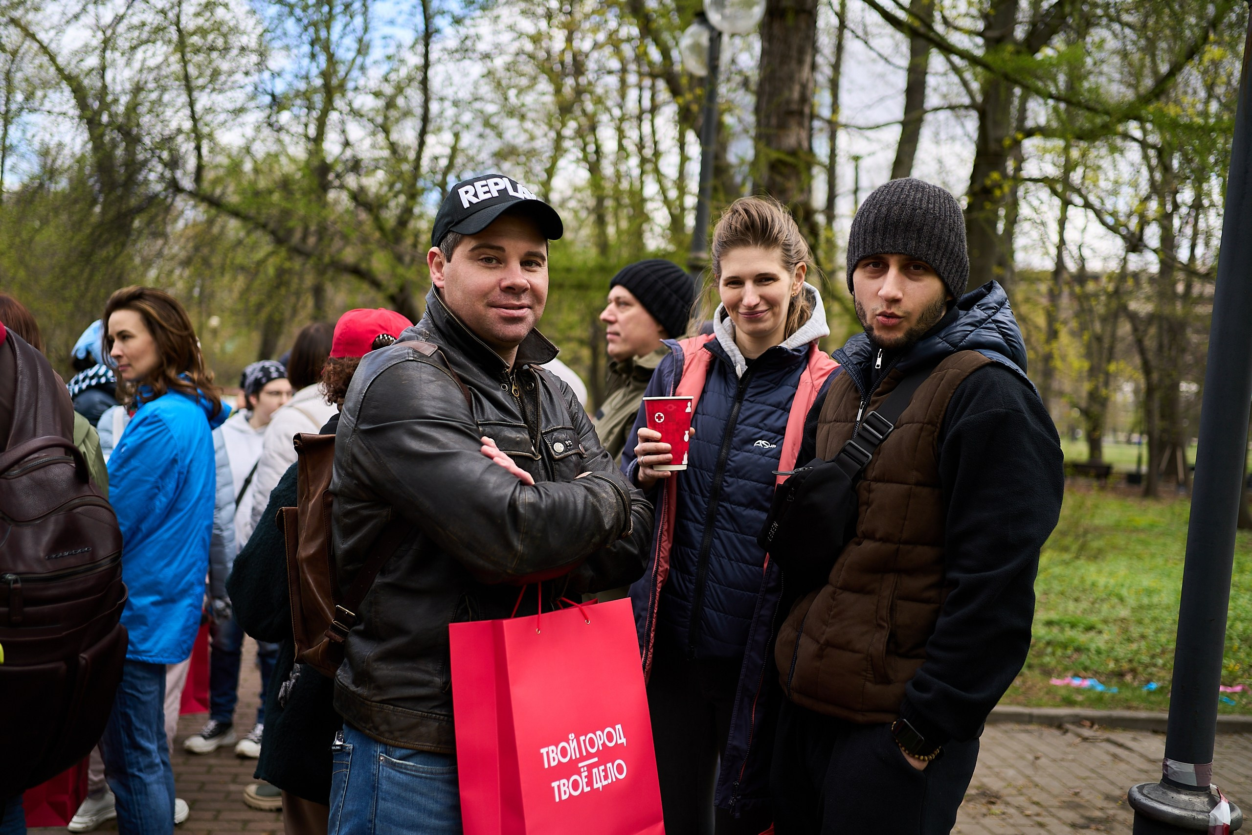 Субботник у Управления делами Мэра и Правительства Москвы. Фотограф и Видеограф в Москве. Олег Корушев