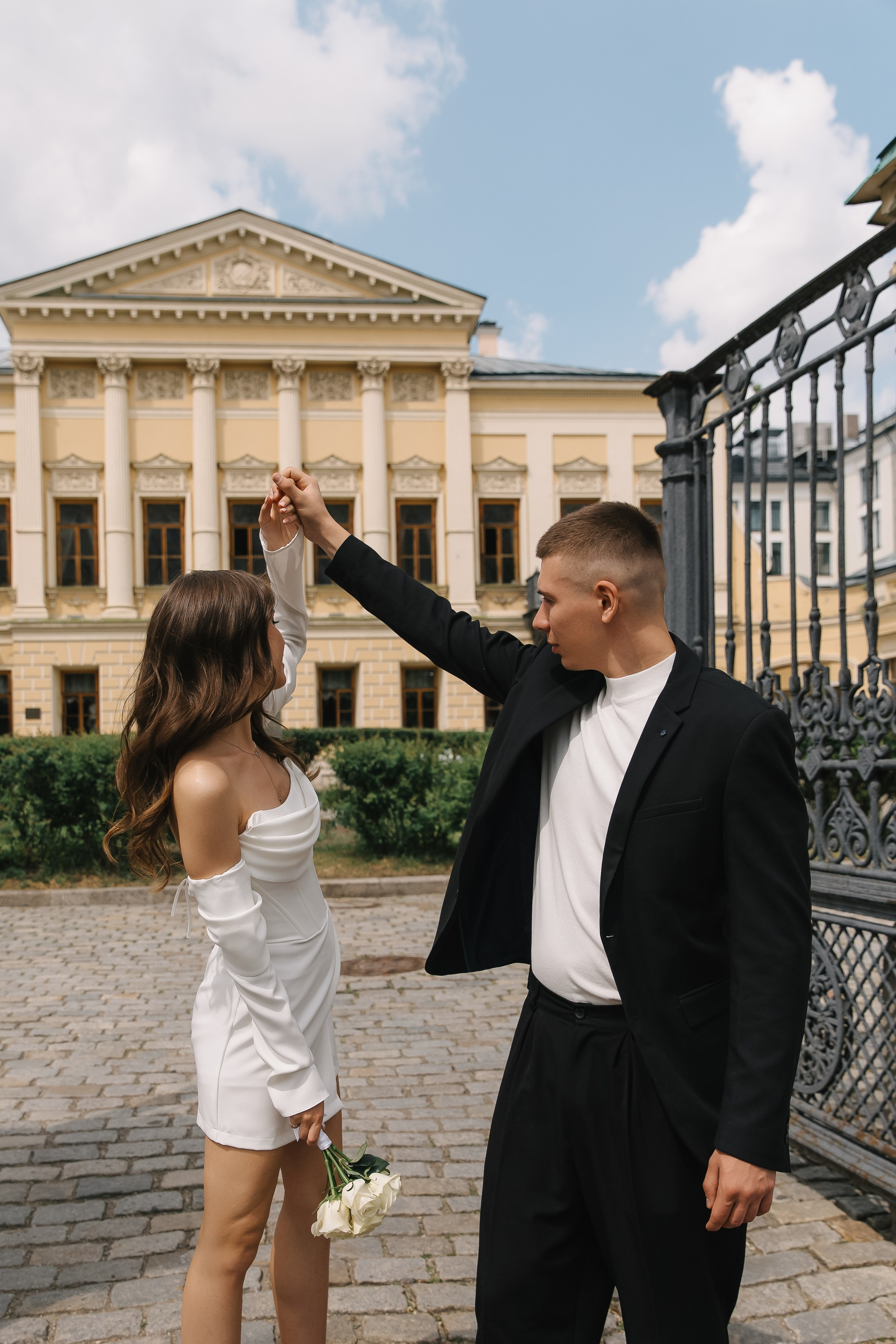 Свадебная фотосессия в Библиотеке-читальне им. А. С. Пушкина. Фотограф и видеограф Анна Домашенко