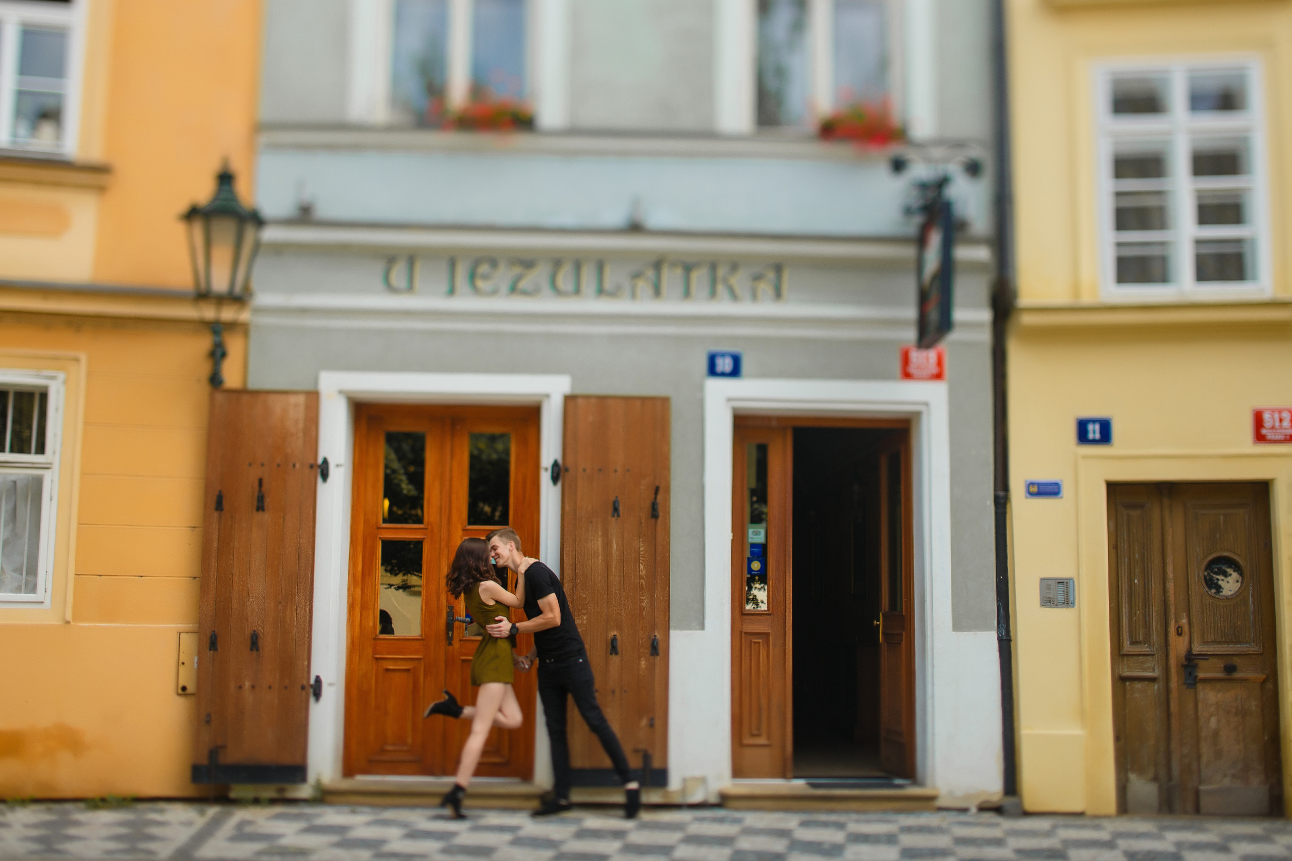 Андрей и Настя в Праге. Фотограф из Екатеринбурга Тёма Дубовцев