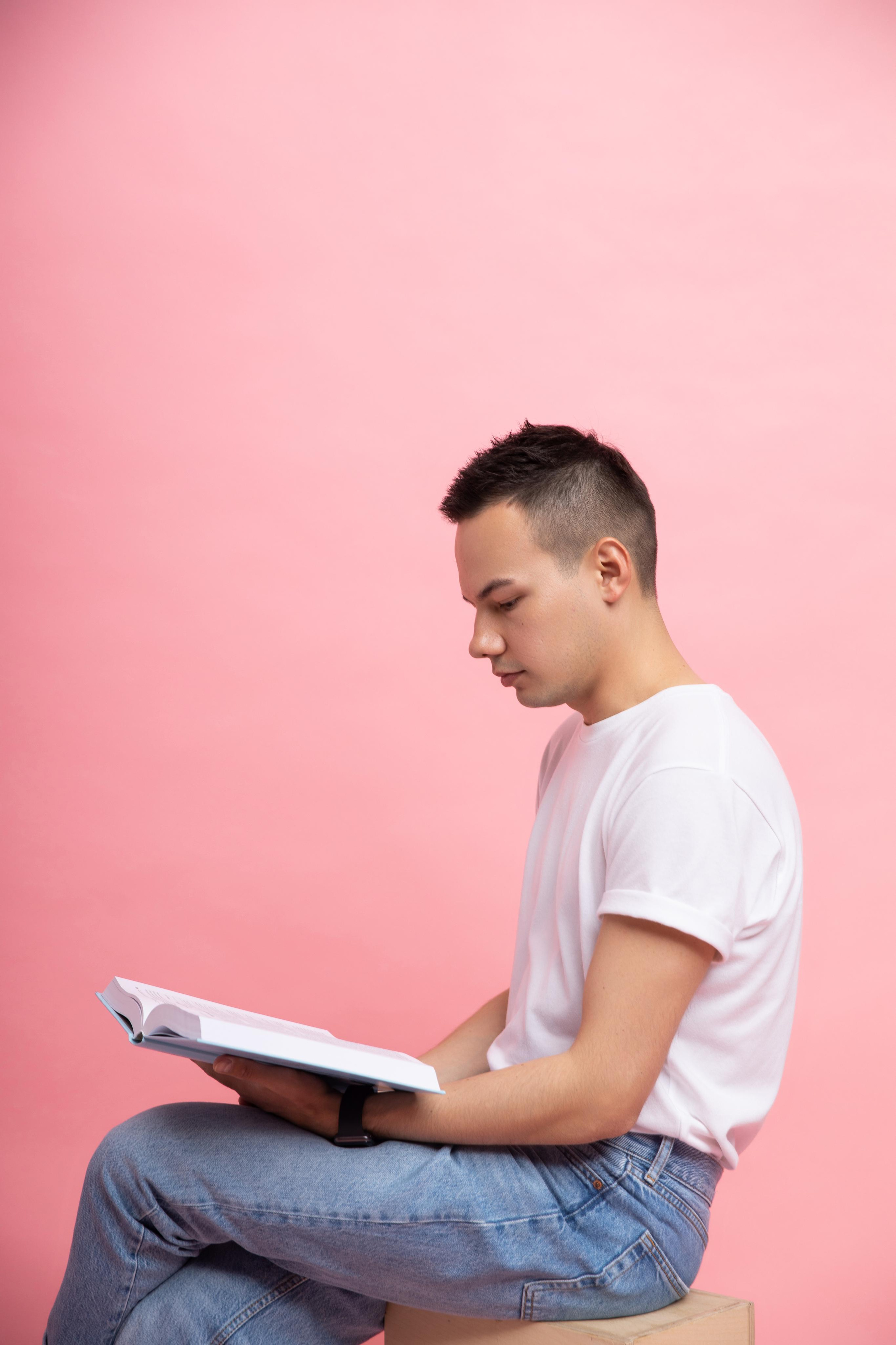 Школа осознанного образования «Многоточие». Фотограф из Екатеринбурга Тёма Дубовцев