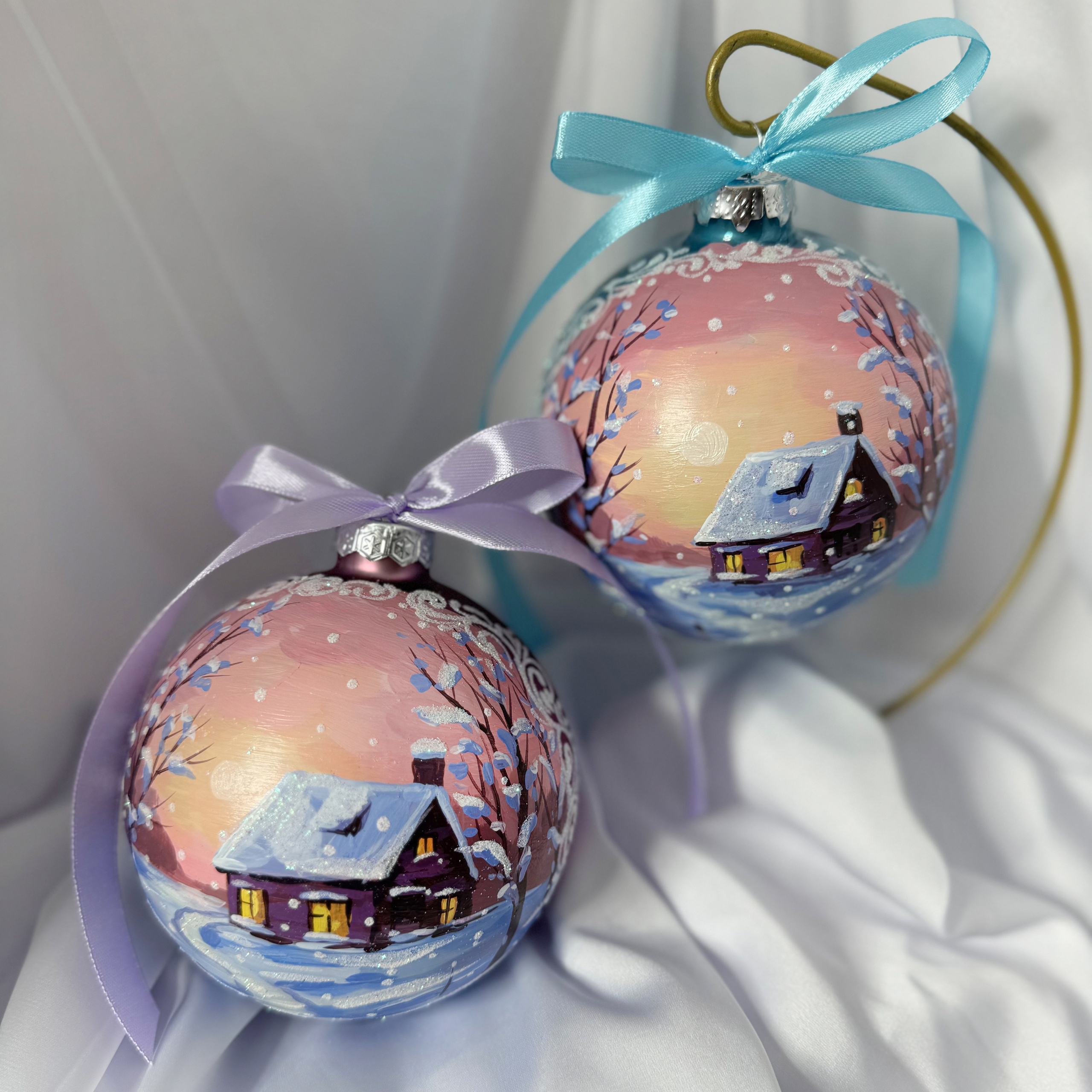 Художественная ручная роспись елочных шаров, корпоративные подарки и восковые аромасвечи