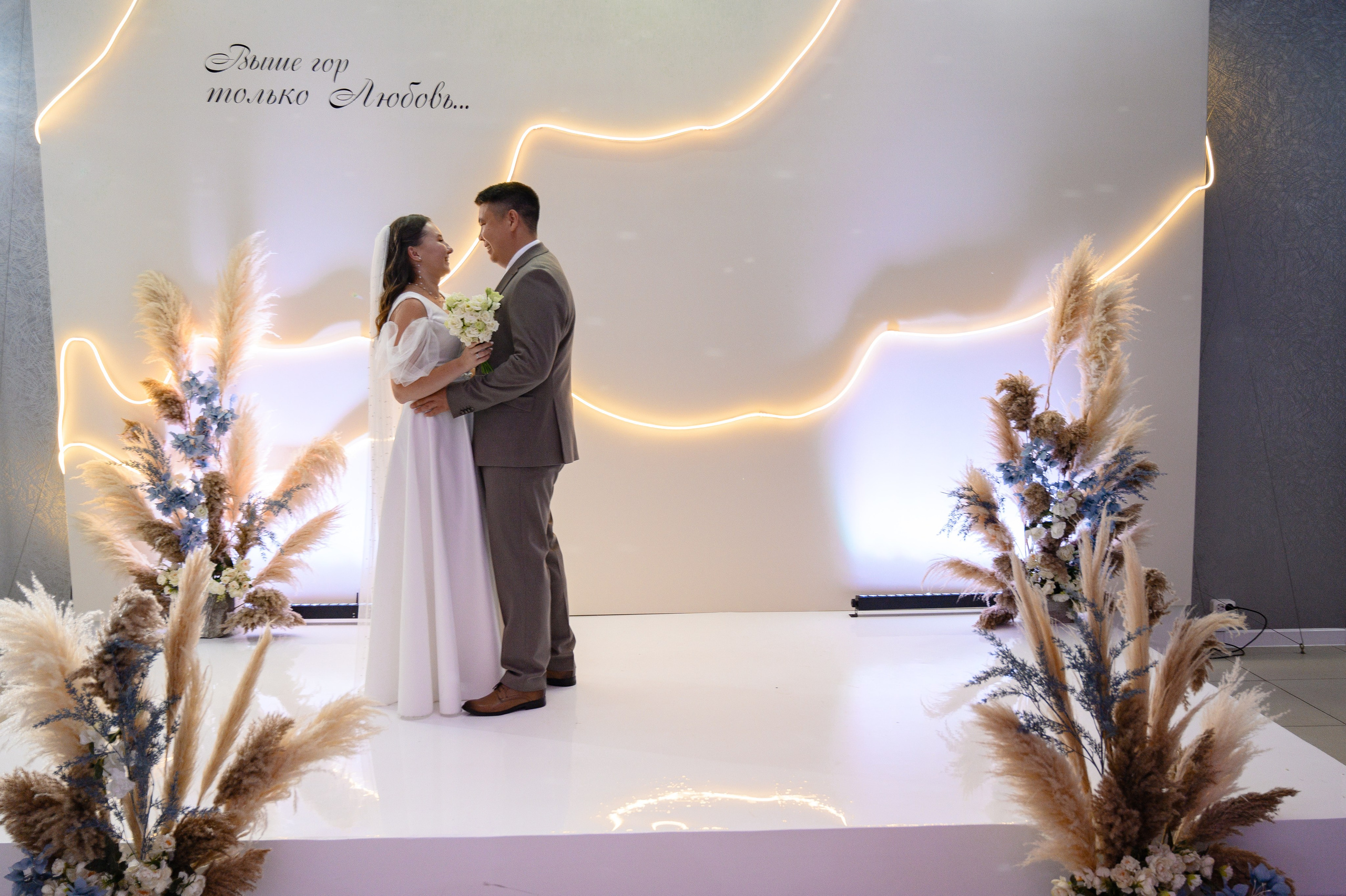 Свадебное портфолио. Свадебный и Семейный фотограф в Абакане, Красноярске