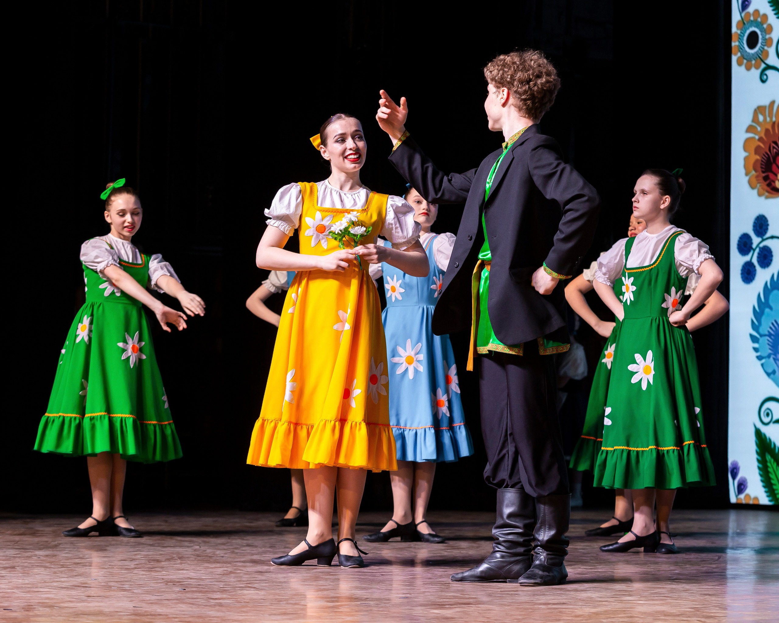 ДТДиМ Восточный. Юбилейный концерт хореографической студии «Карусель». Репортажный фотограф в Москве