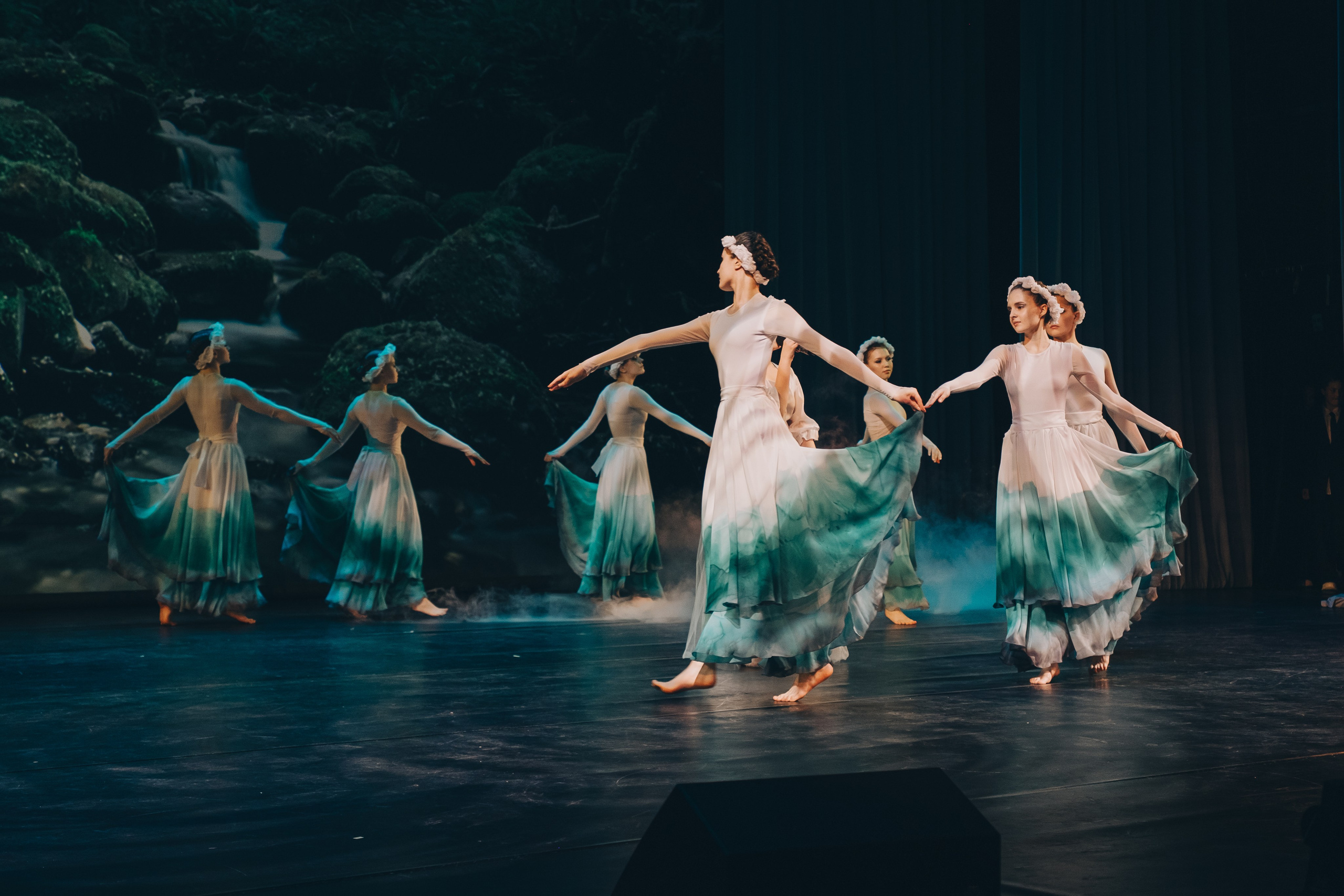 Танцевальный концерт. Фотограф в Иркутске Анна Мирошникова