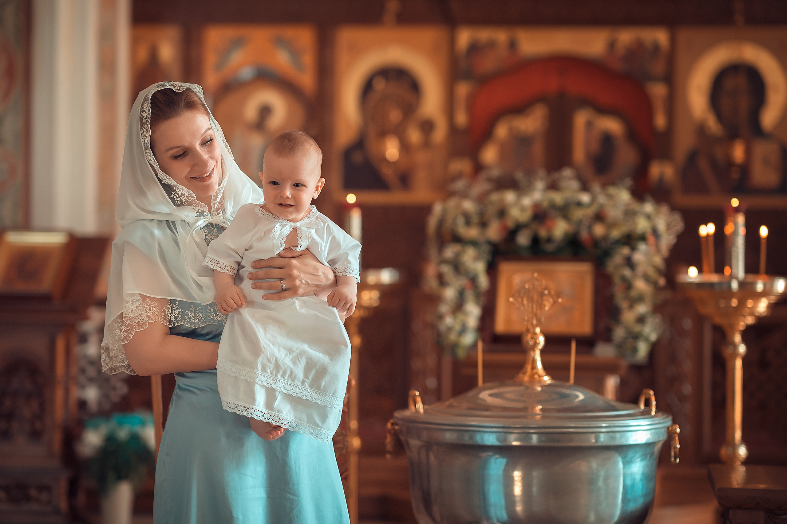 Крещение малыша. Фотограф на Крещение и Венчание в Красноярске Рамазанова Юлия