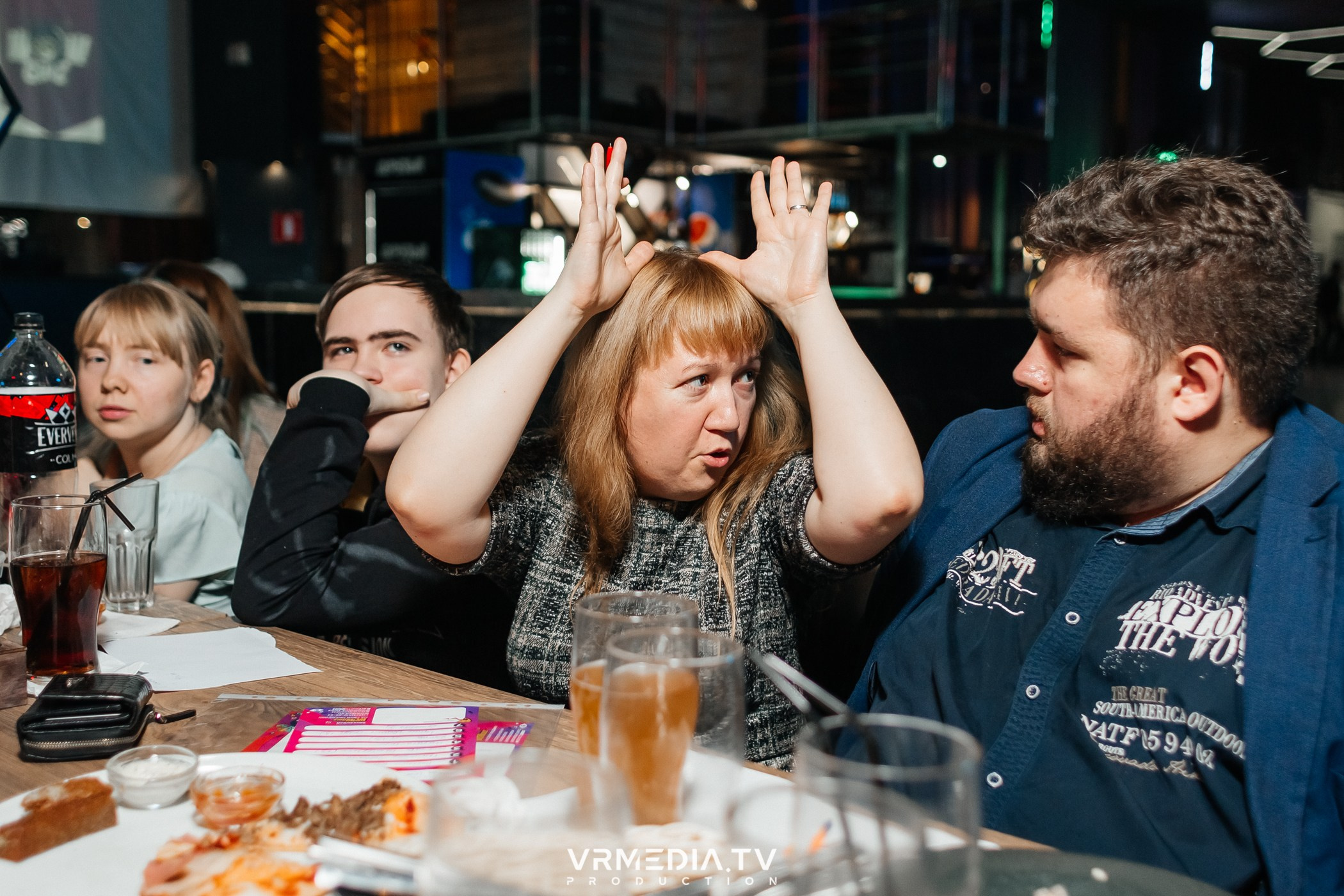 WoW QuiZ в баре «Друзья»