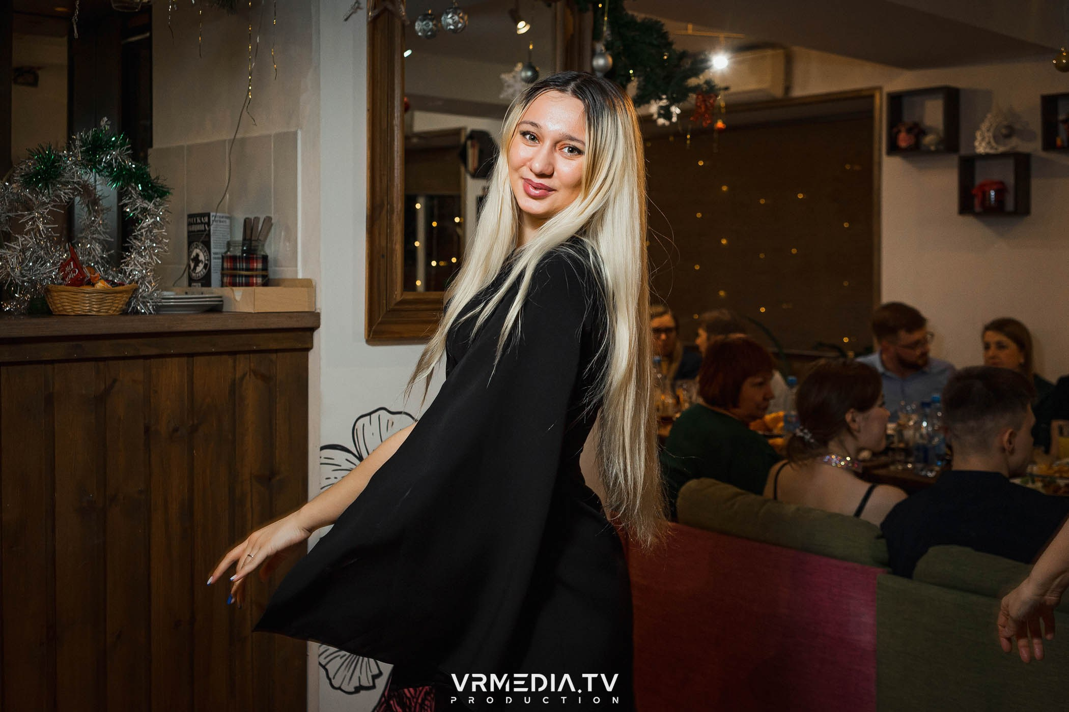 Новогодний вечер в кафе «кАмпот»