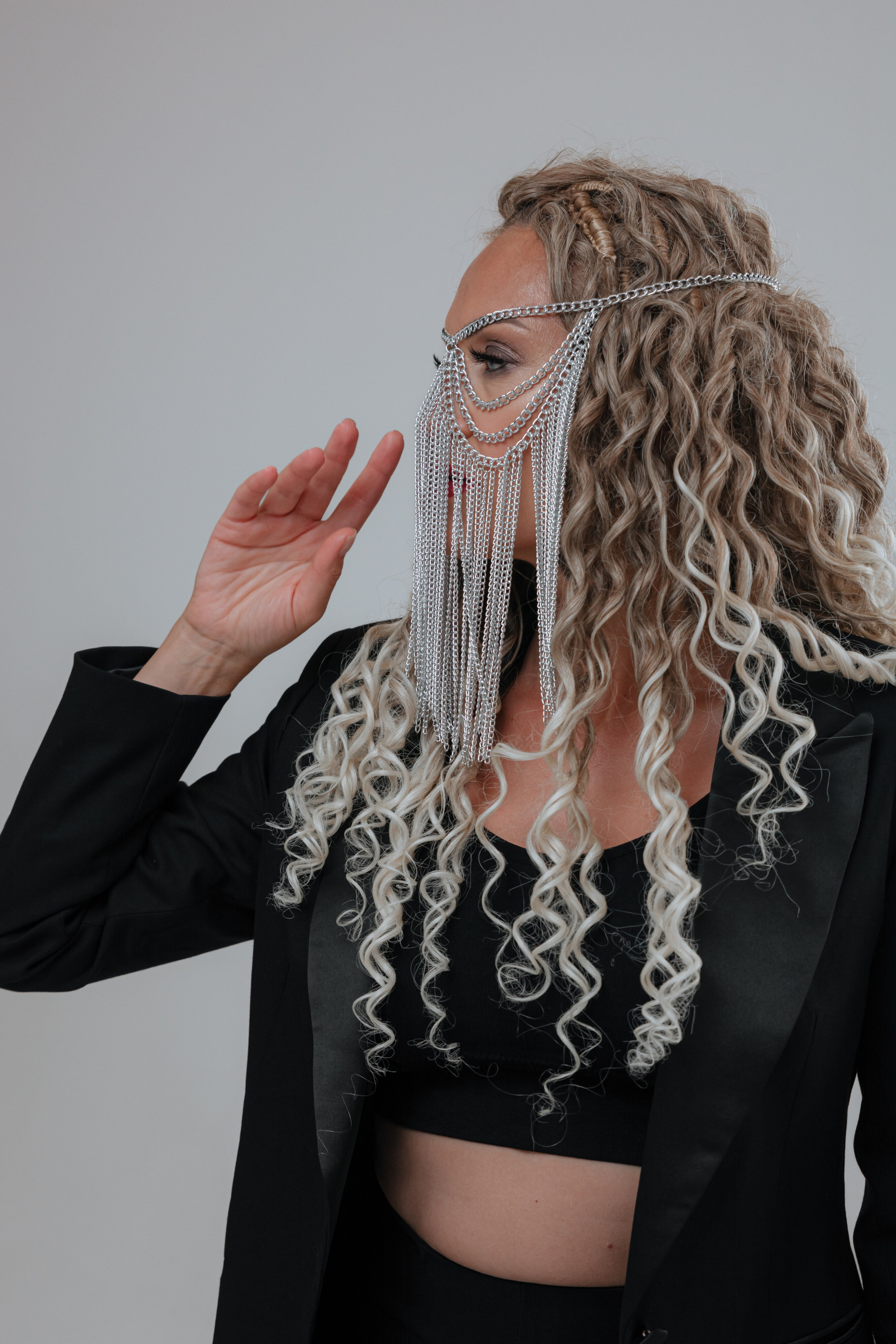 Фотосессия Superwoman Натальи и Светланы для афишы. Портретный фотограф в Санкт-Петербурге Дмитриева Наталия