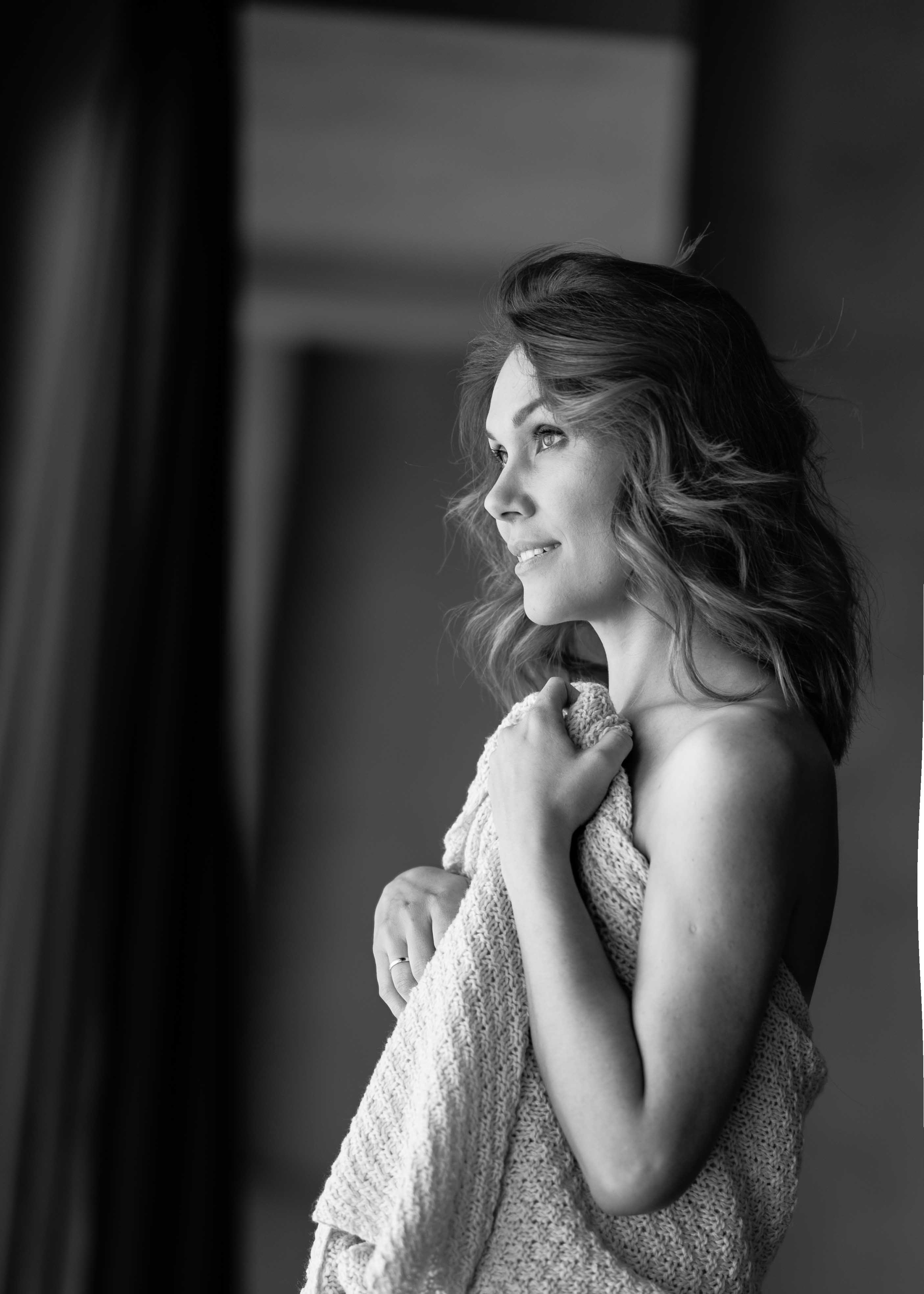 Женский портретный фотограф 35+ Воронеж. Добро пожаловать в магию ЧБ портрета