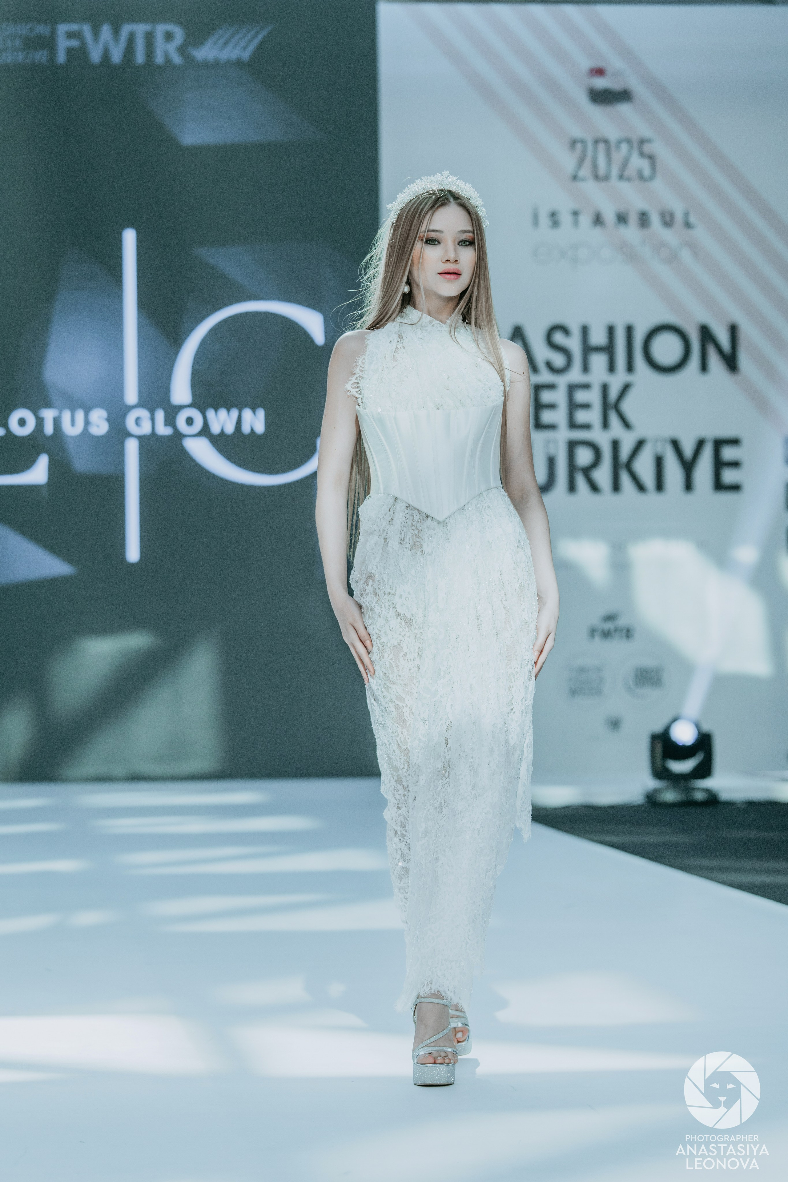 Fashion Week Türkiye [spring, 2025]. Anastasia Leonowa