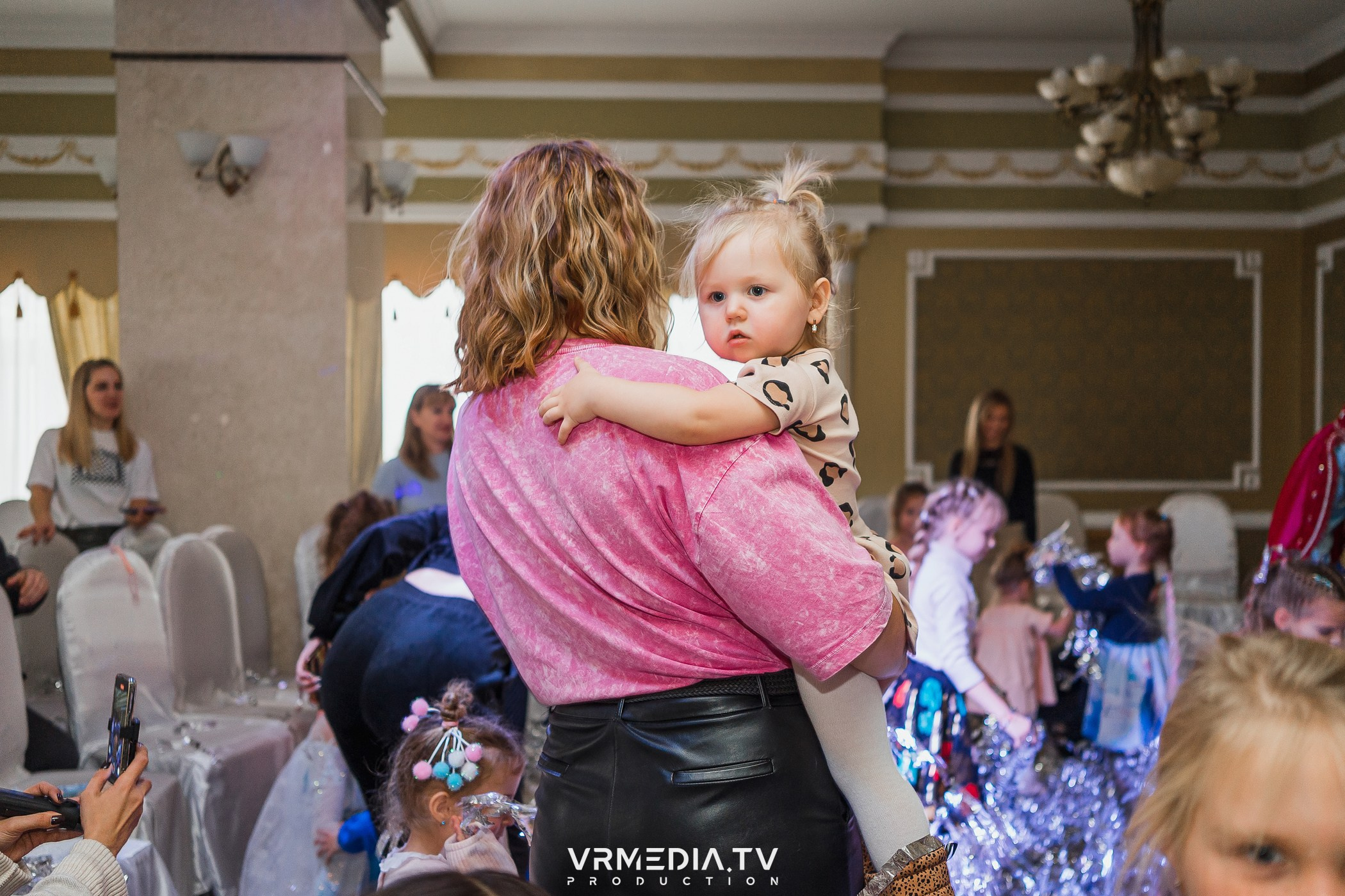 ХОЛОДНОЕ СЕРДЦЕ в ресторане «Империя»