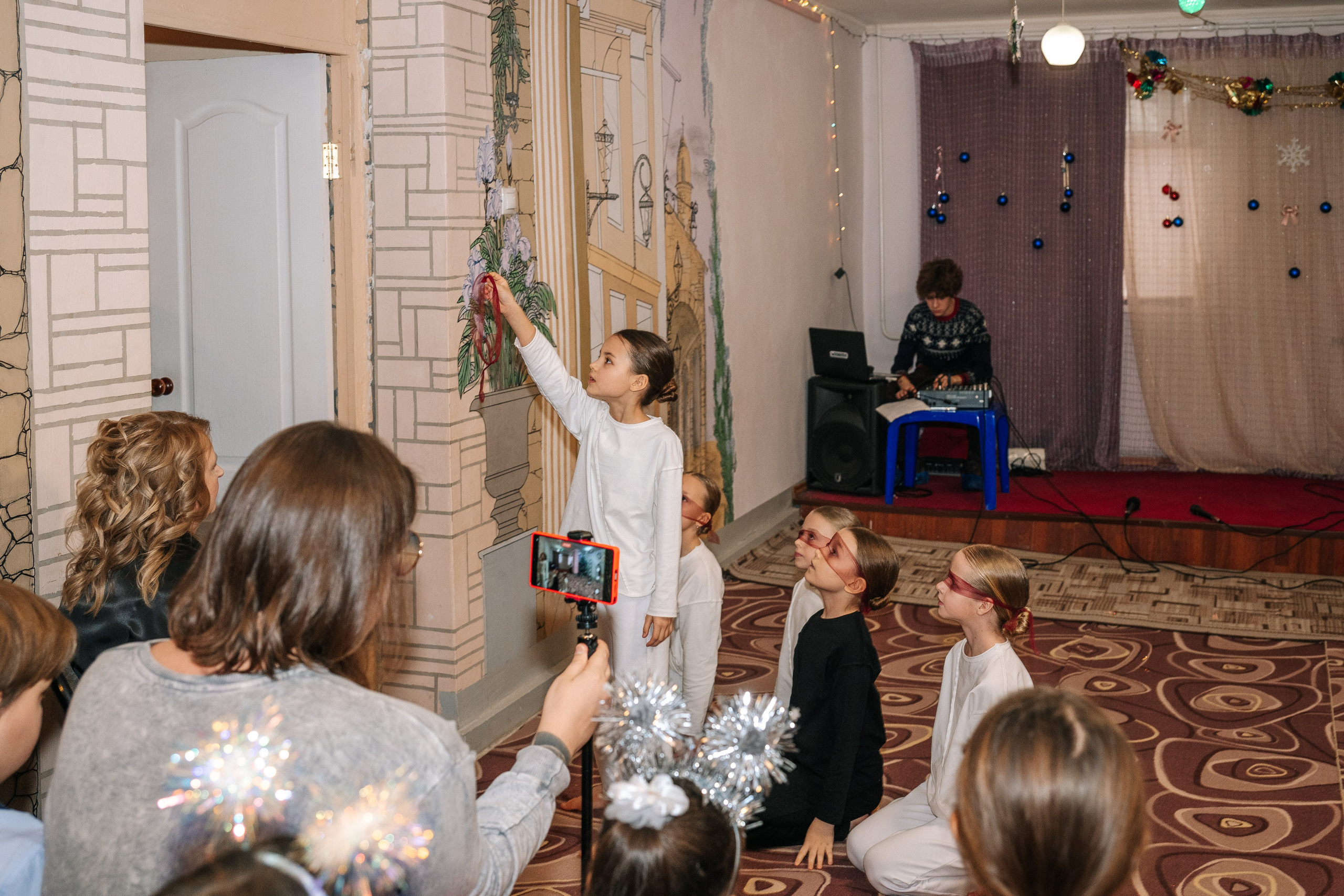 Новогодняя ёлка 2026. Семейный клуб «Открытый город»