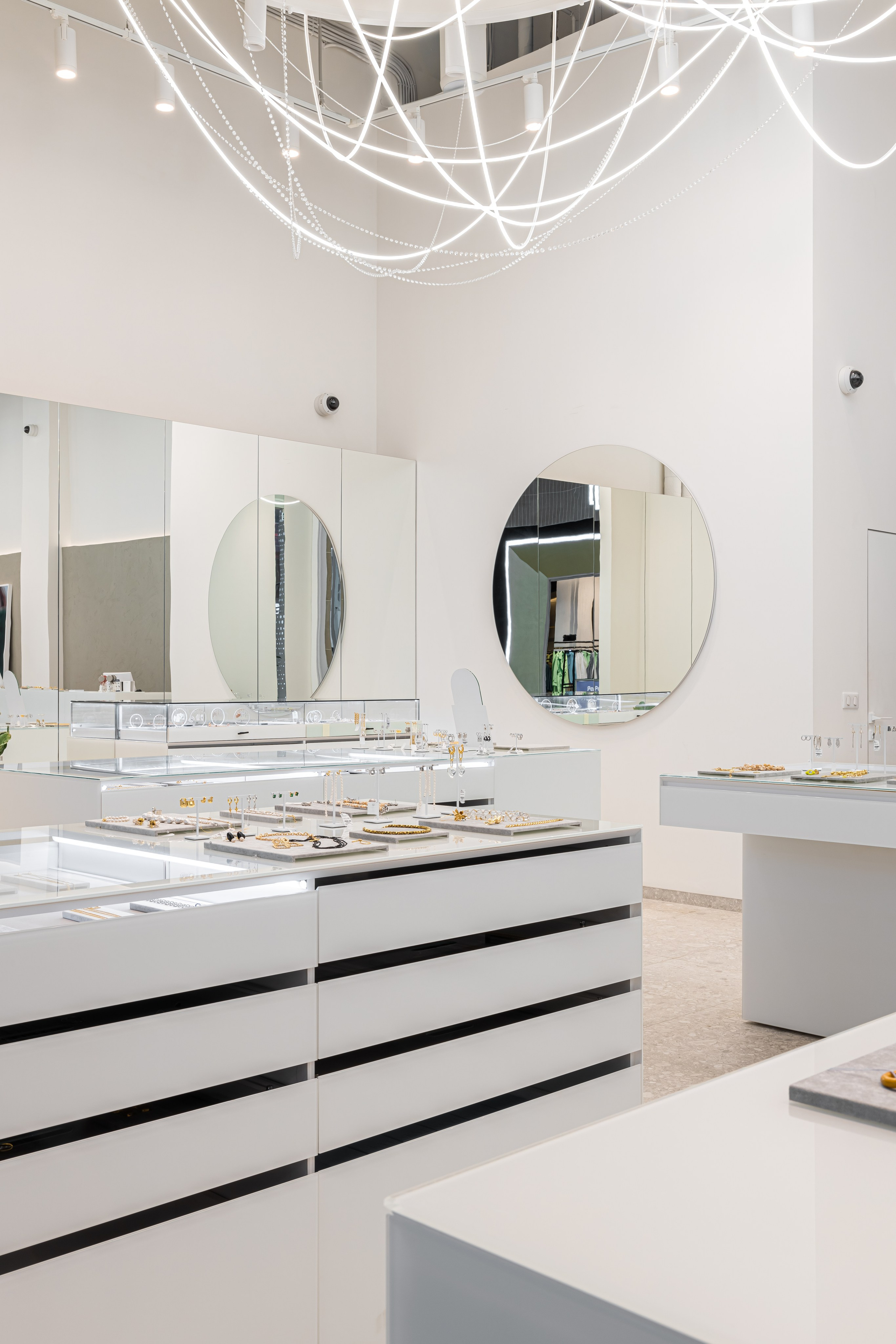 Универмаг украшений Poison Drop, г. Казань. Иван Благушин. Интерьерный и архитектурный фотограф в Москве и Санкт-Петербурге