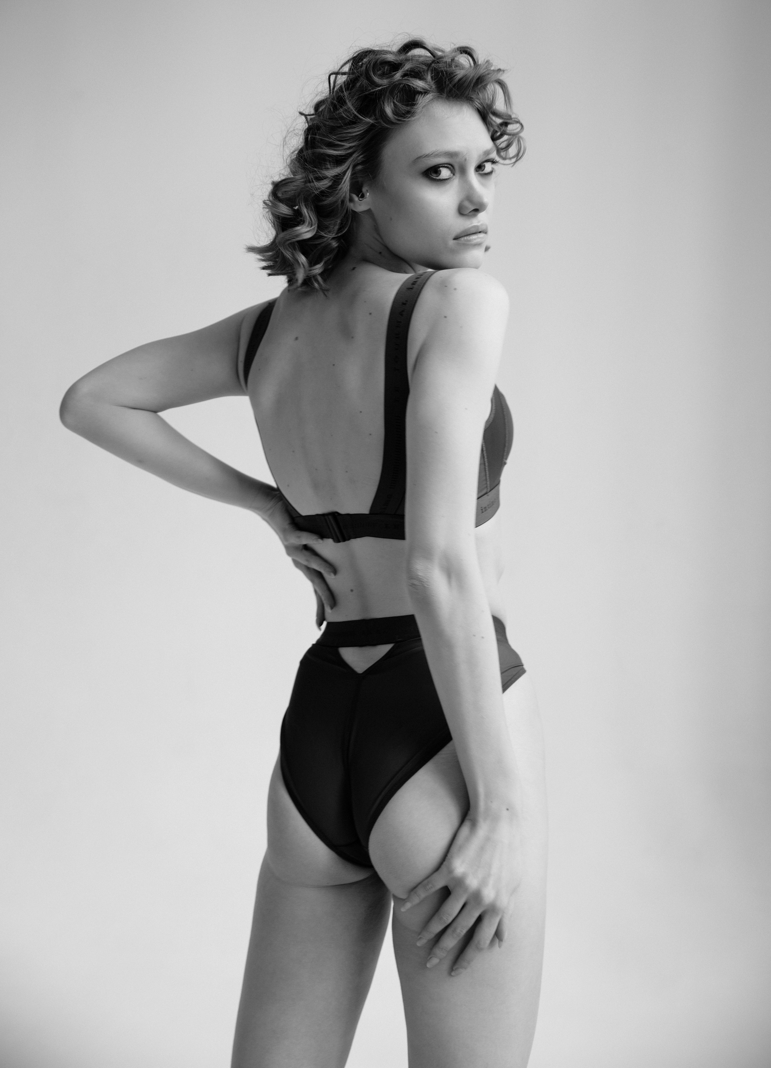 Лера, 40-42 р-р, рост 178. KED Production — продакшн из СПб. Создаём фото, видео и контент, который помогает брендам и селлерам продавать больше