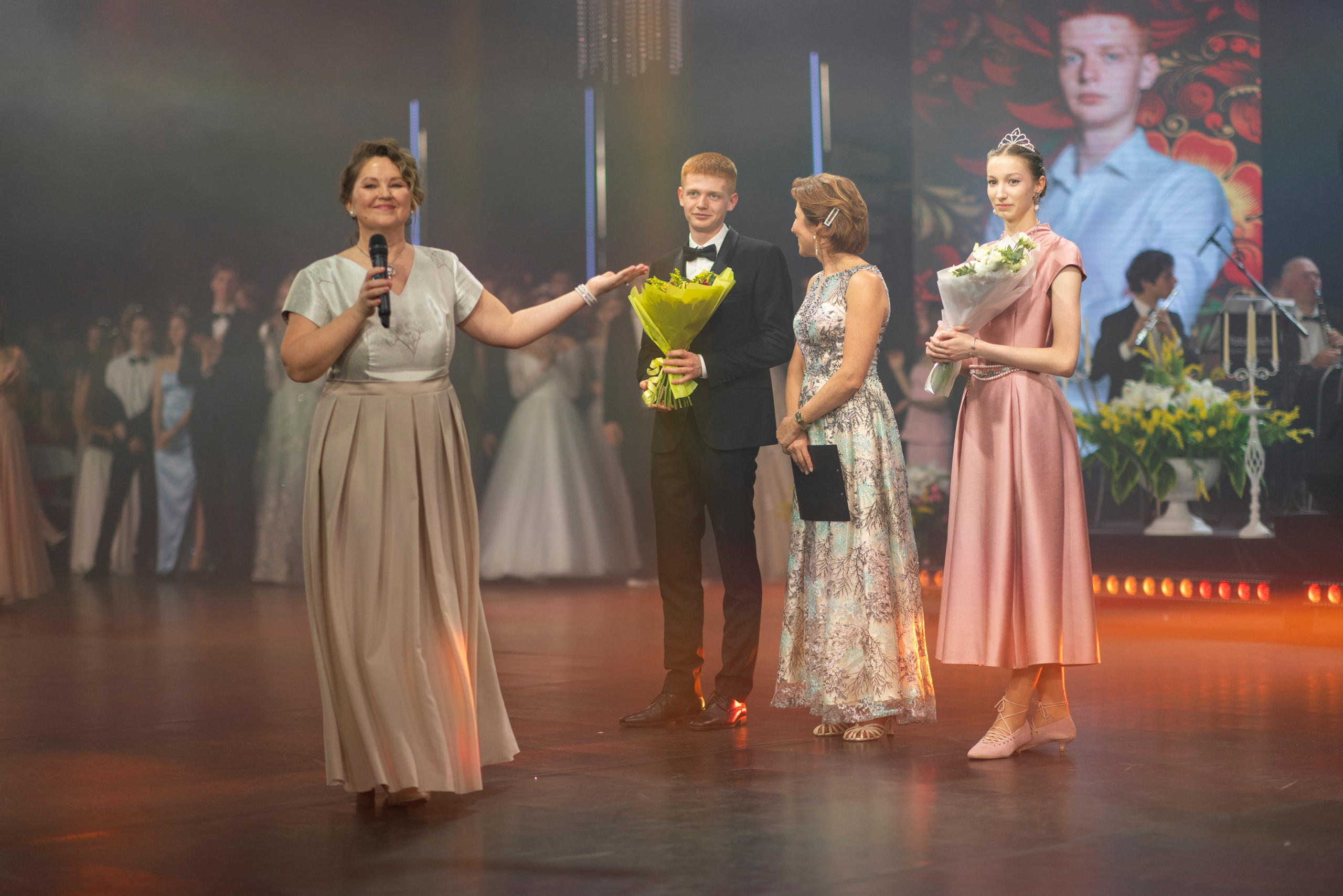 Бал Куркино. Фотограф Сергей Ловкий