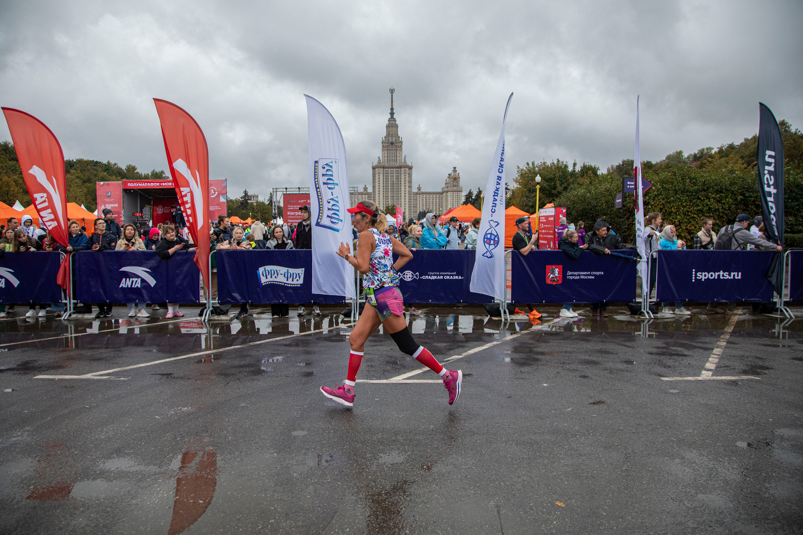 Полумарафон Моя столица, 1 октября 2023 г. Фотограф Сергей Ловкий