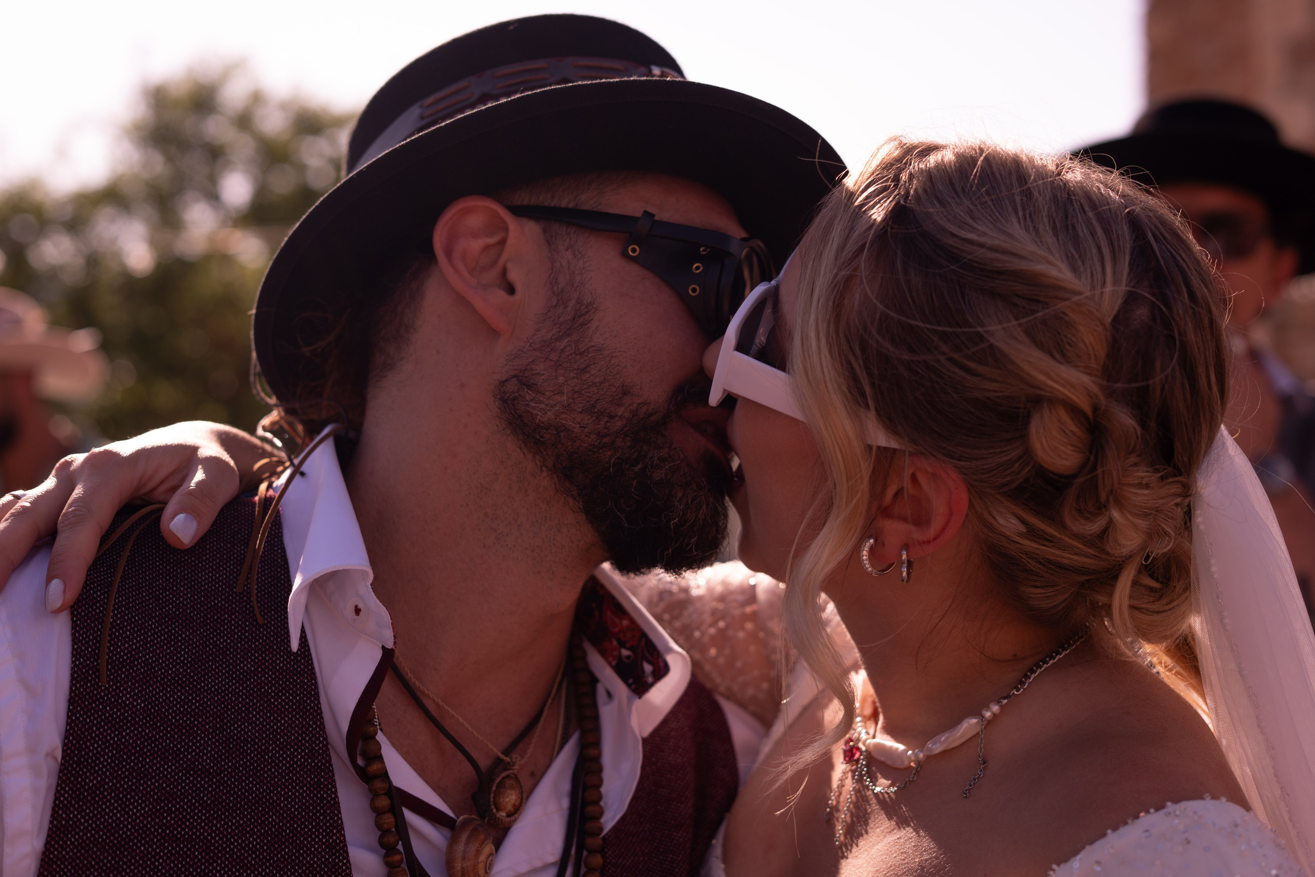 Stasy and Roberto. Wedding Photographer in Barcelona and Medellin