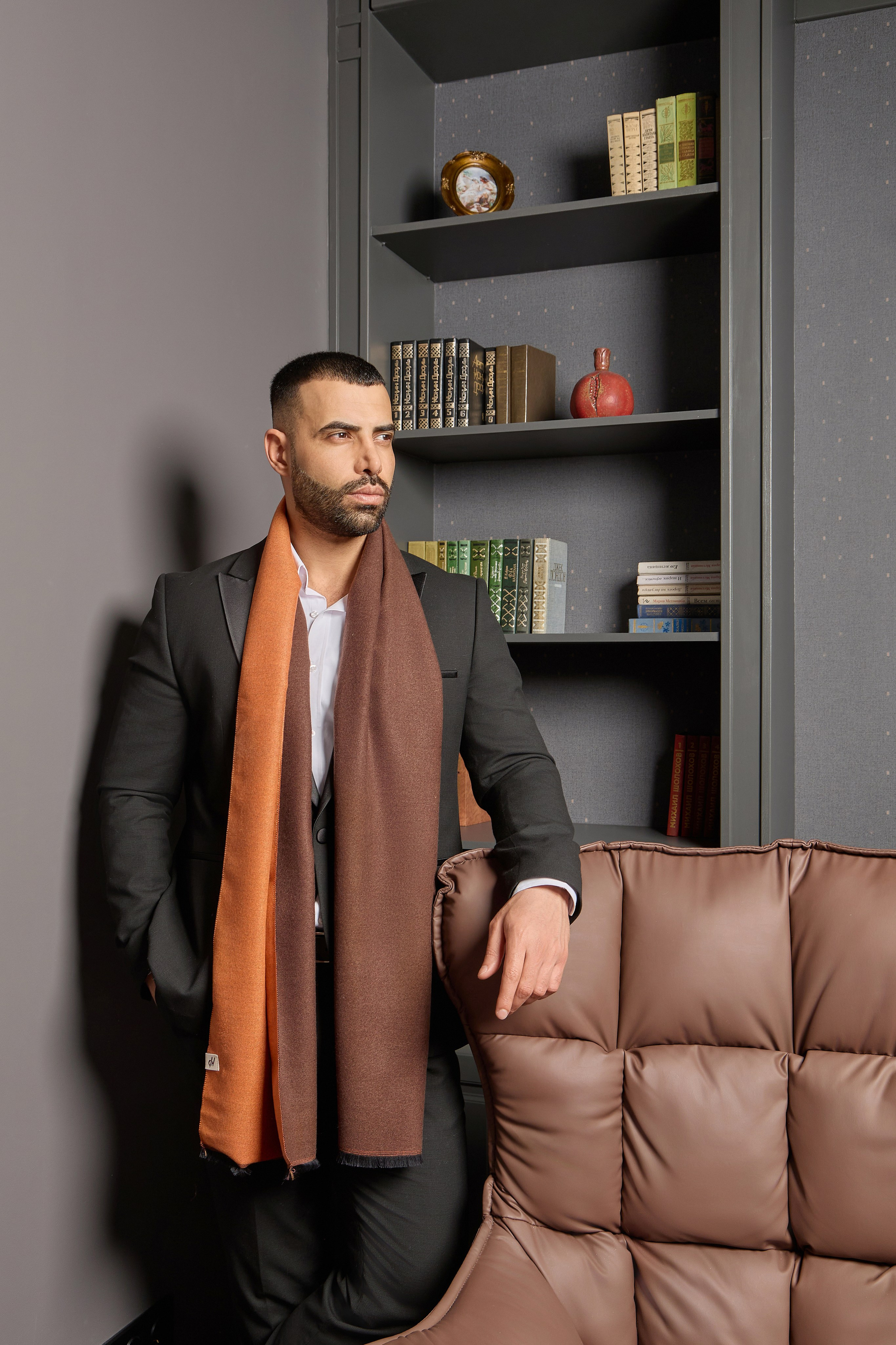 Фотосессия мужских шарфов. Фотограф Руслан Потапов в Краснодаре