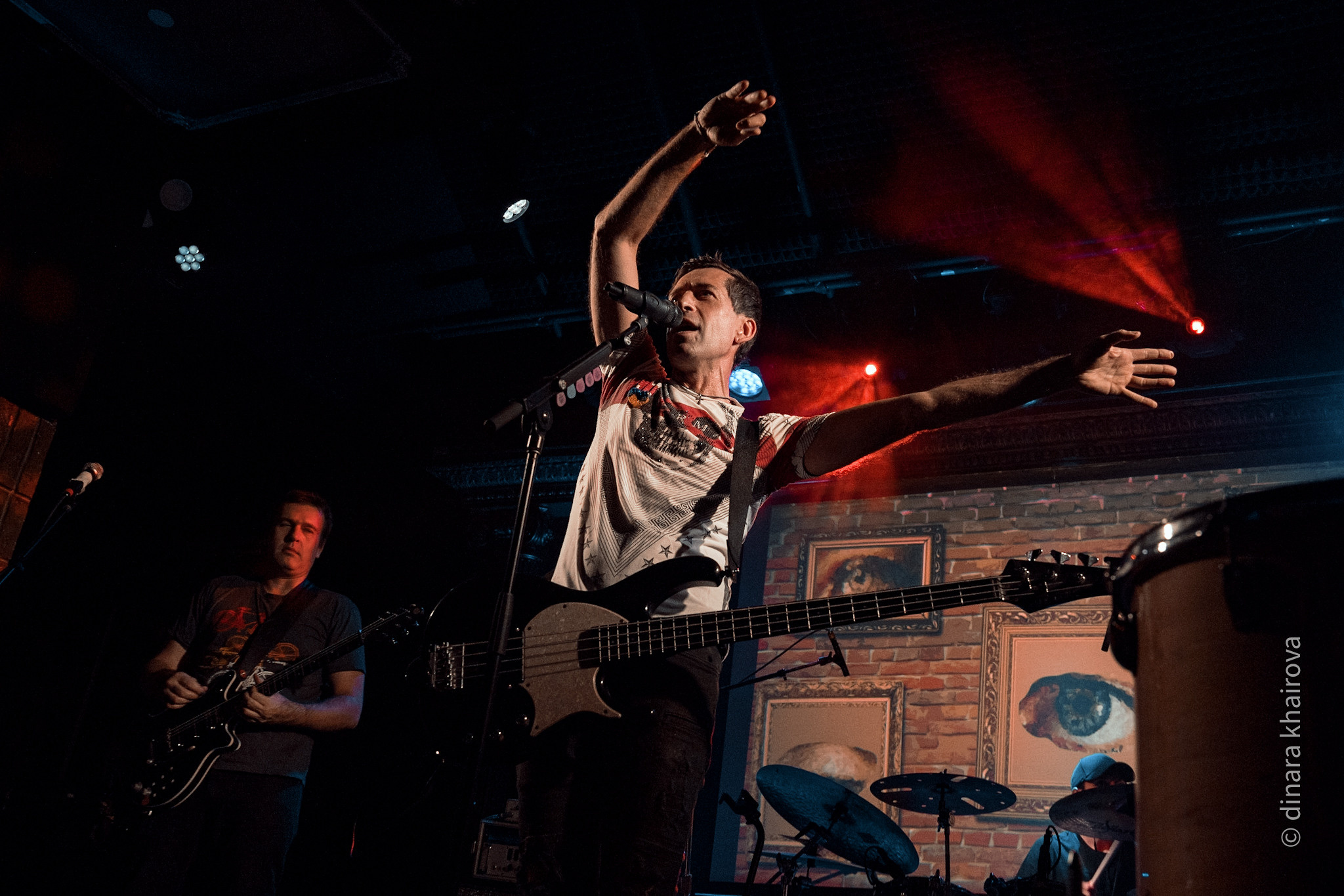 Nogu Svelo. Dinara Khairova