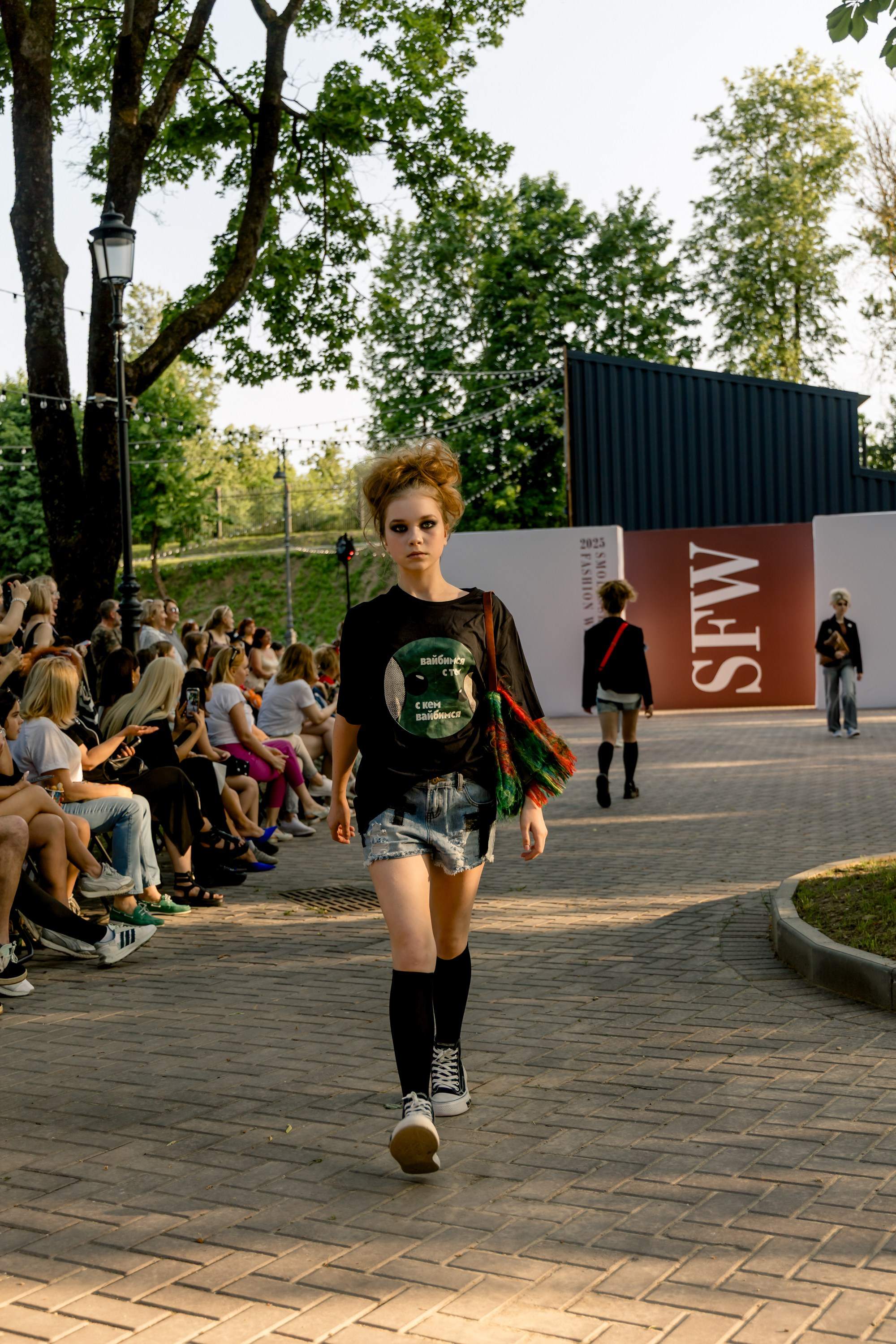 Smolensk Fashion Week 2025_показы_ДЕНЬ 1_ВЕЧЕРНИЙ ПОКАЗ_19:00. Главная